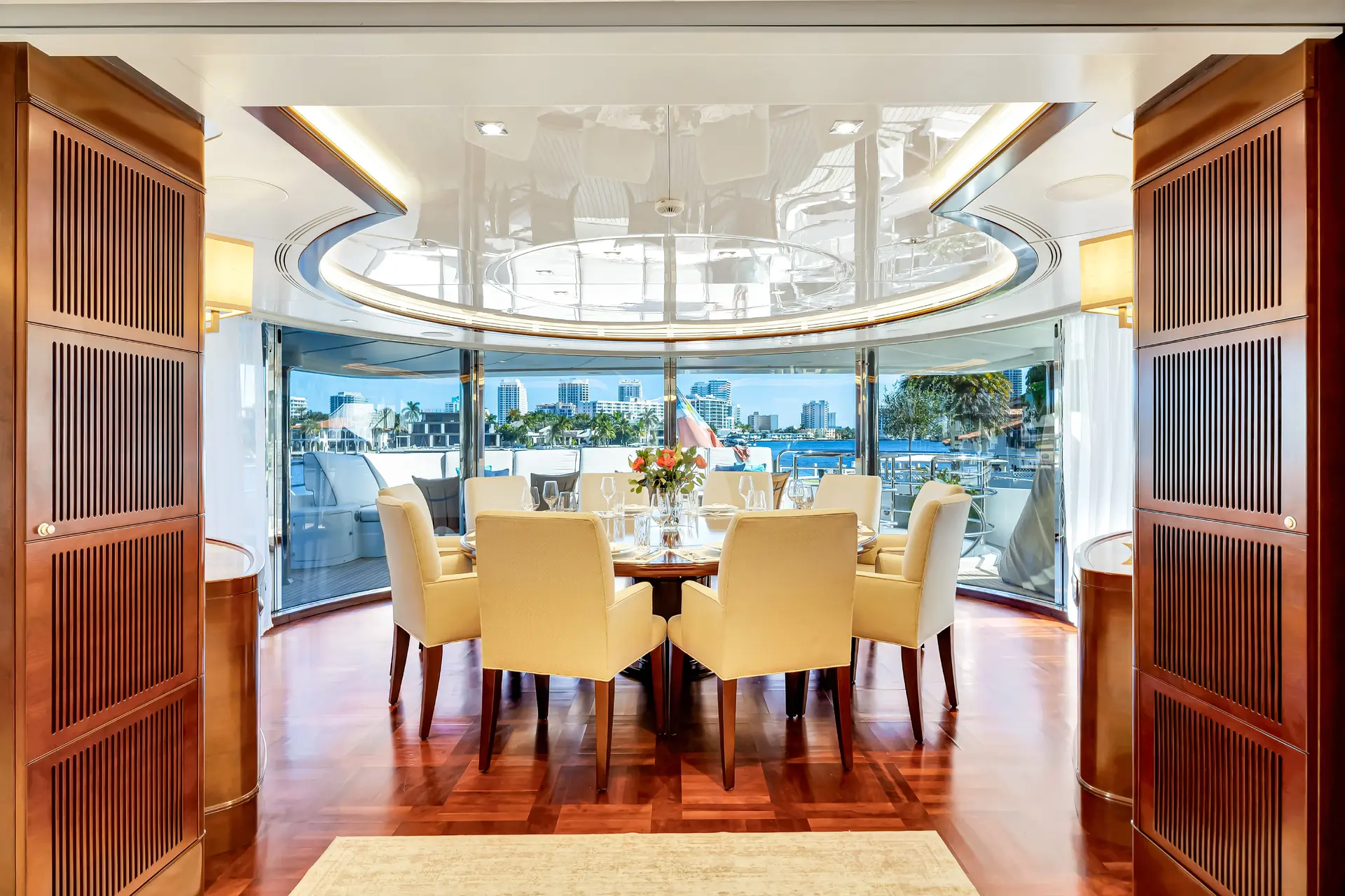 SEASCAPE V Charter Yacht