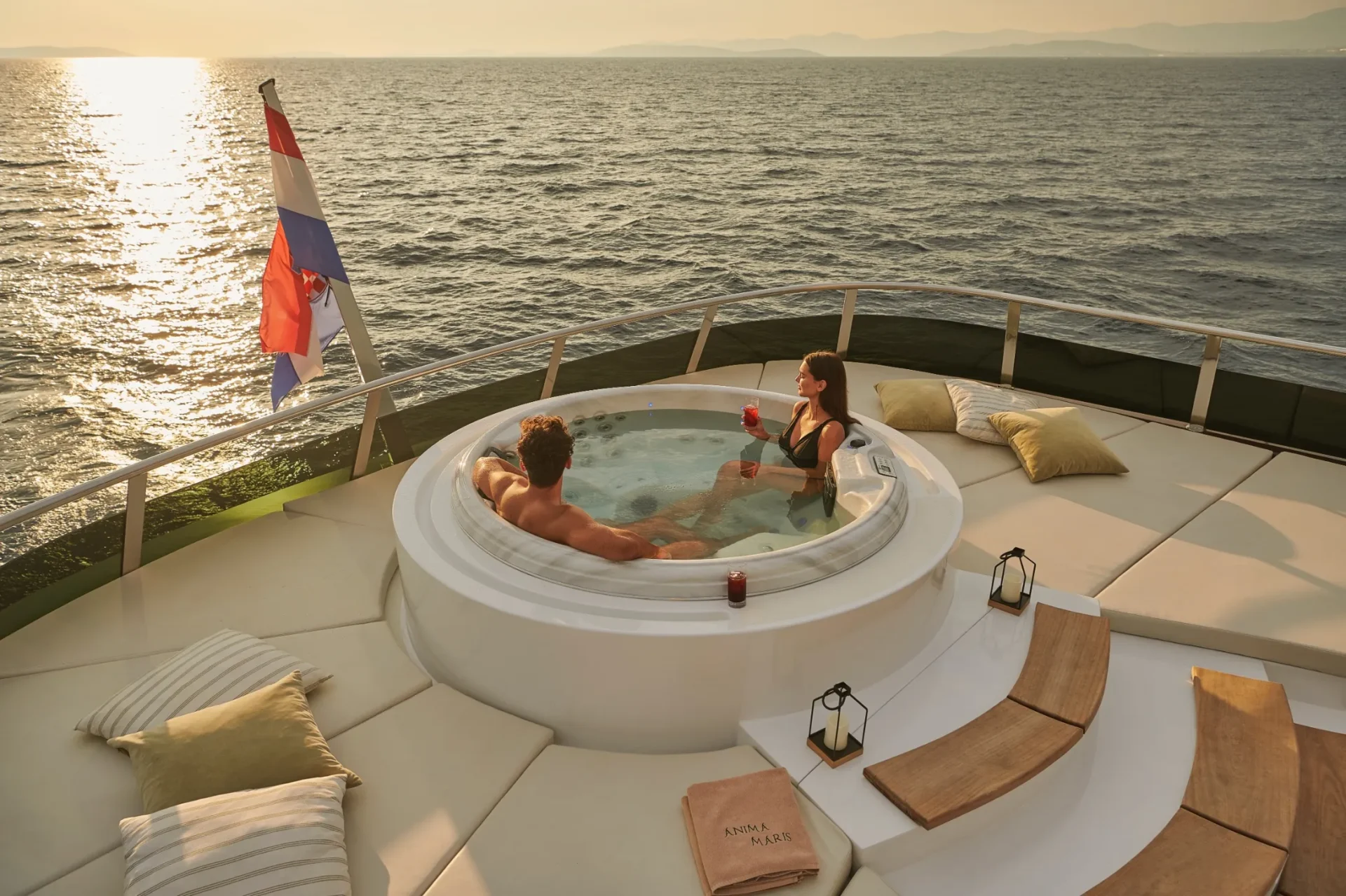 ANIMA MARIS Charter Yacht