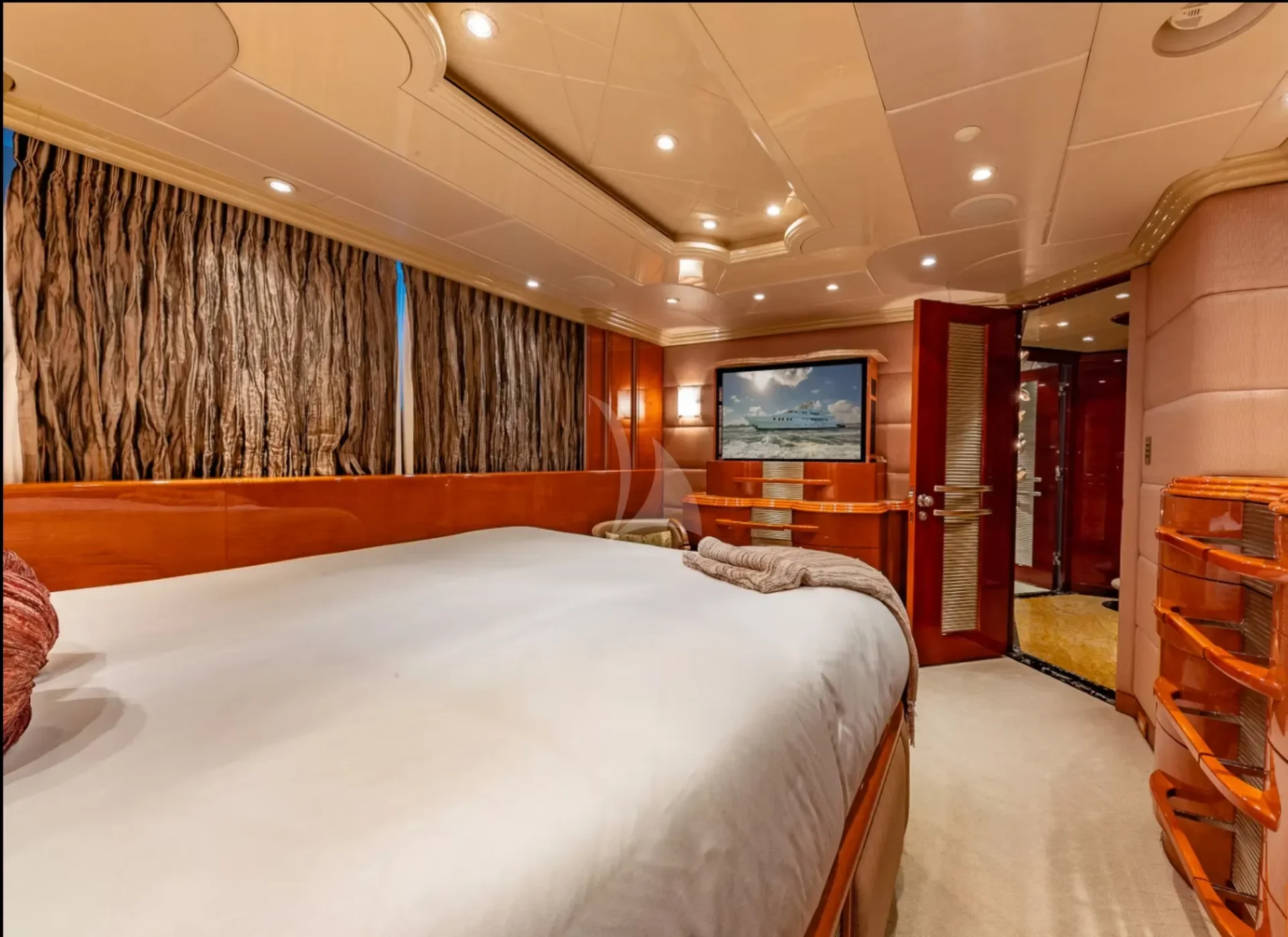 I LOVE THIS BOAT Charter Yacht