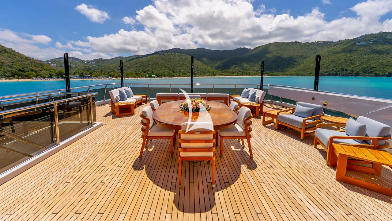 SCOTT FREE Charter Yacht