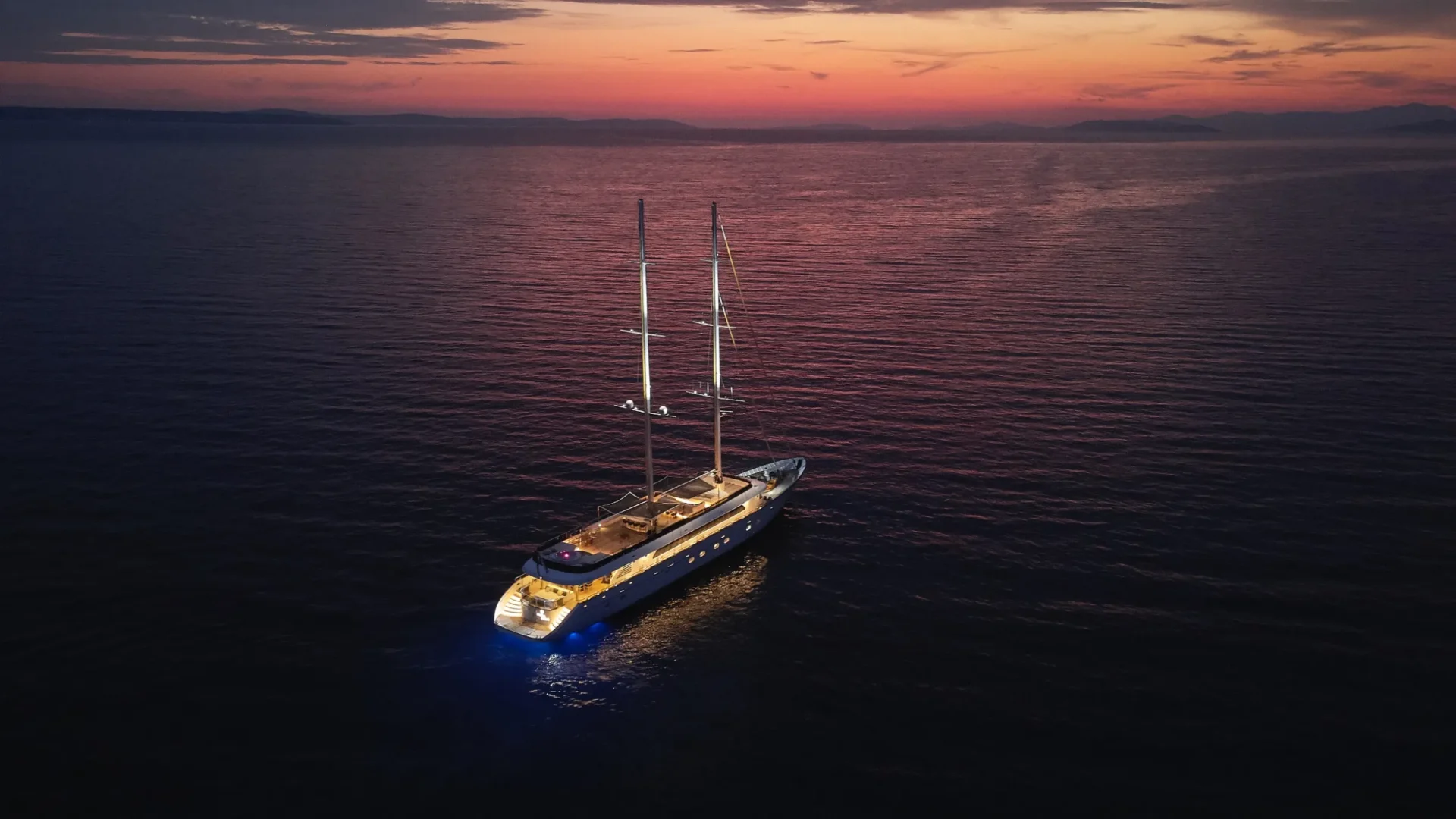 ANIMA MARIS Charter Yacht