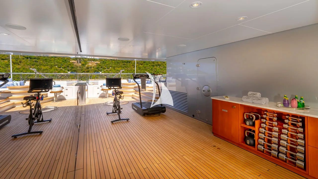 SCOTT FREE Charter Yacht