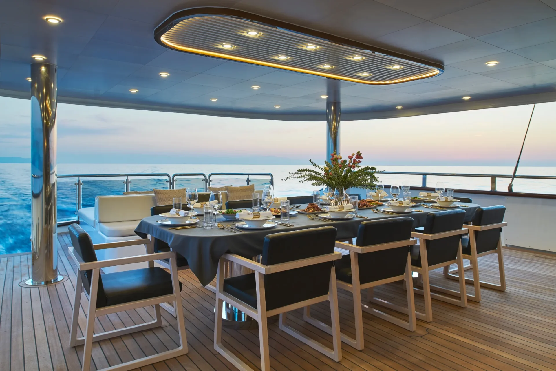 ANIMA MARIS Charter Yacht