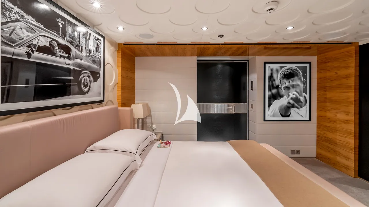 SCOTT FREE Charter Yacht