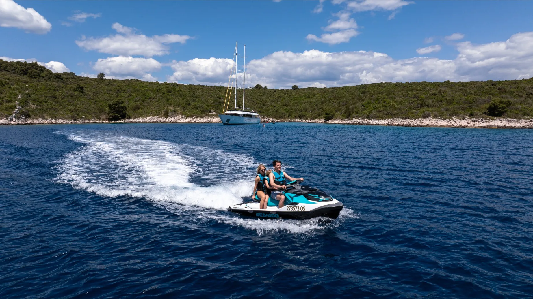 ANIMA MARIS Charter Yacht