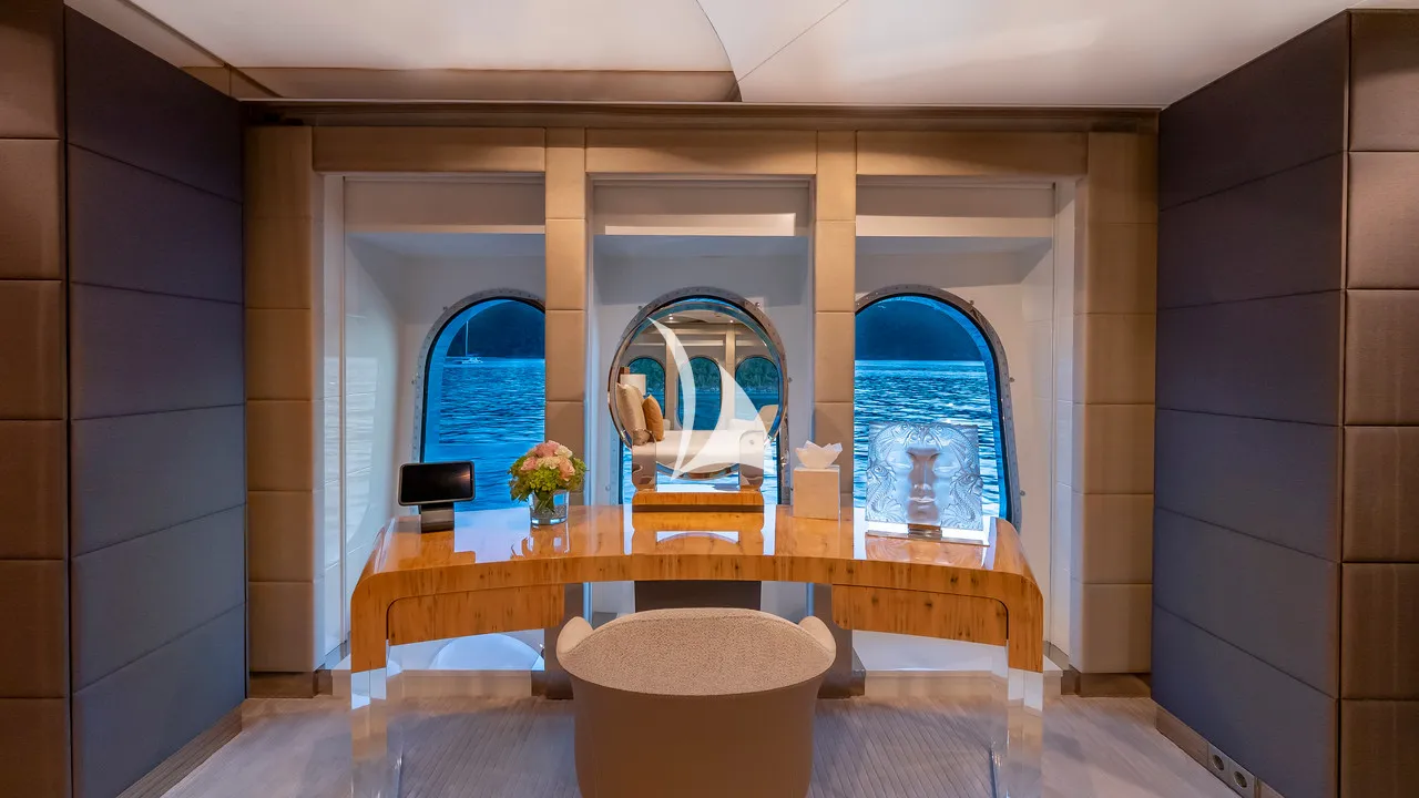 SCOTT FREE Charter Yacht