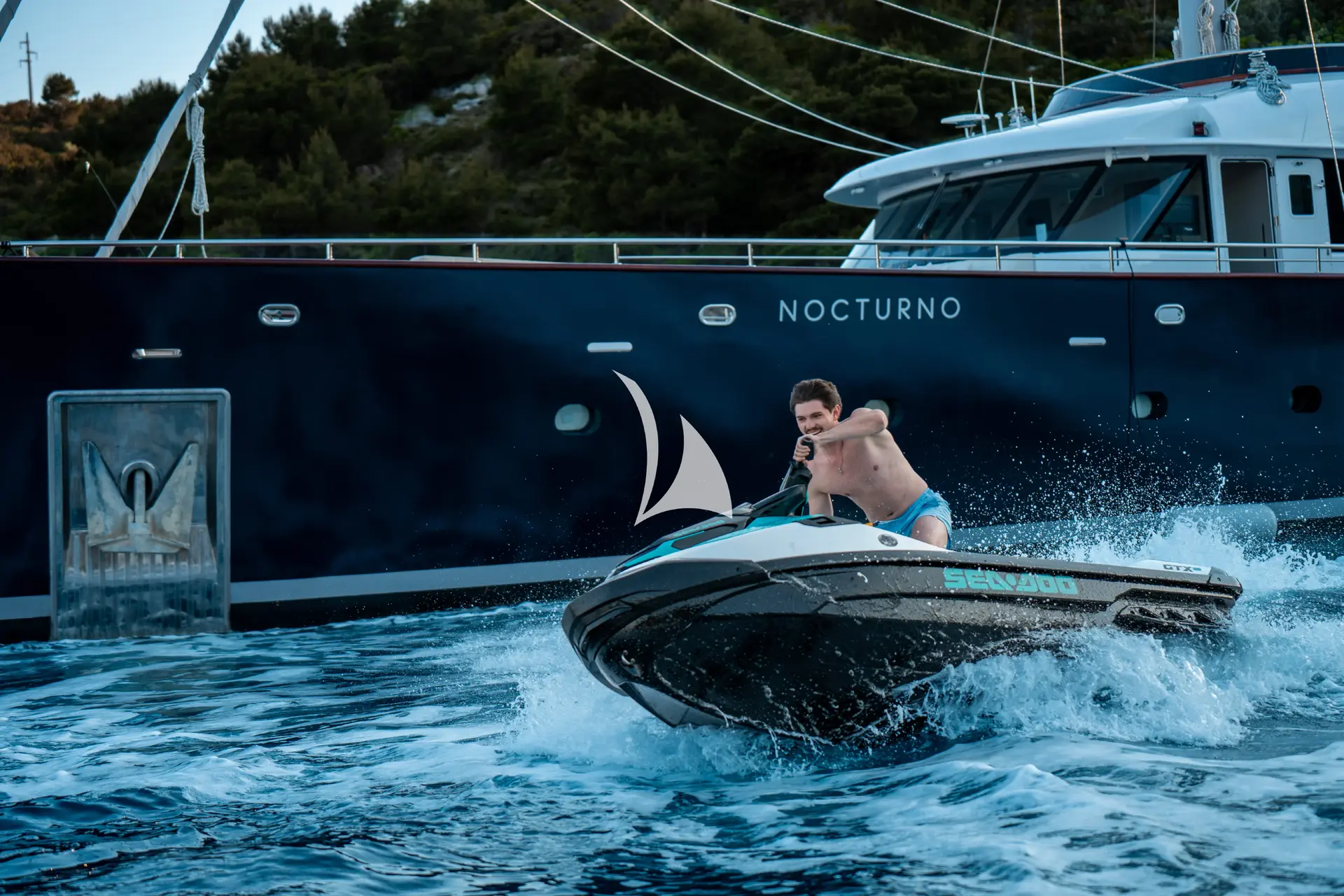 NOCTURNO Charter Yacht