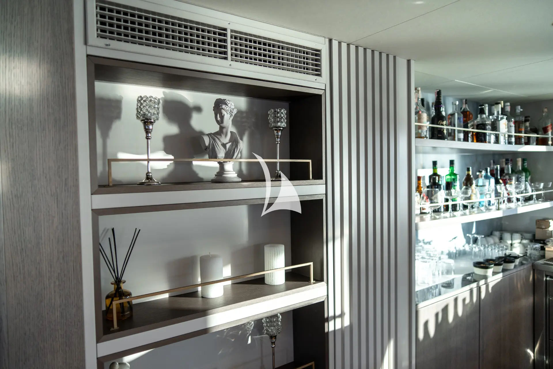 NOCTURNO Charter Yacht
