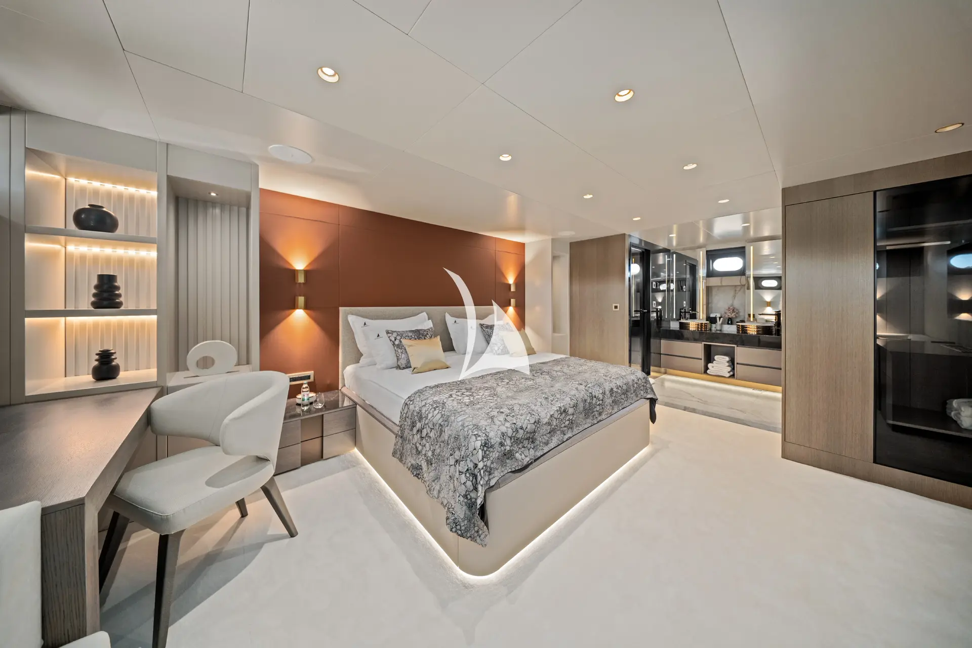 NOCTURNO Charter Yacht