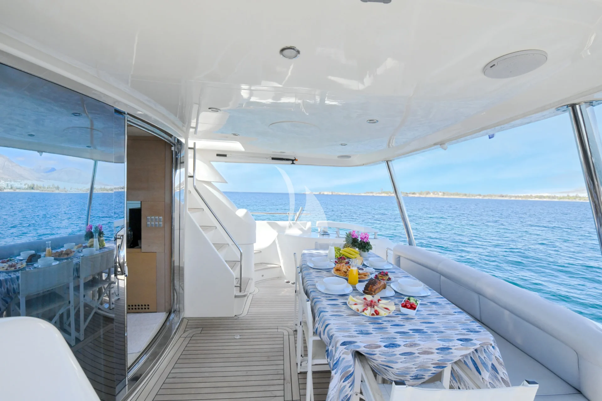 BLUEWAVE Charter Yacht