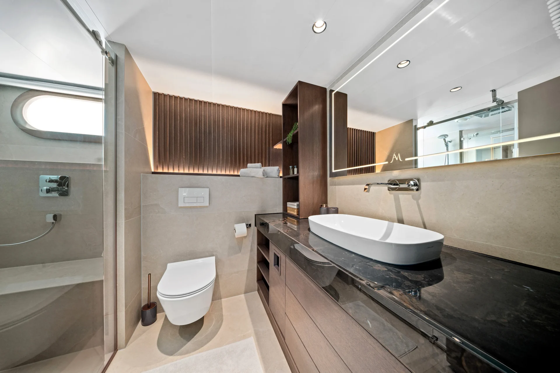 ANIMA MARIS Charter Yacht