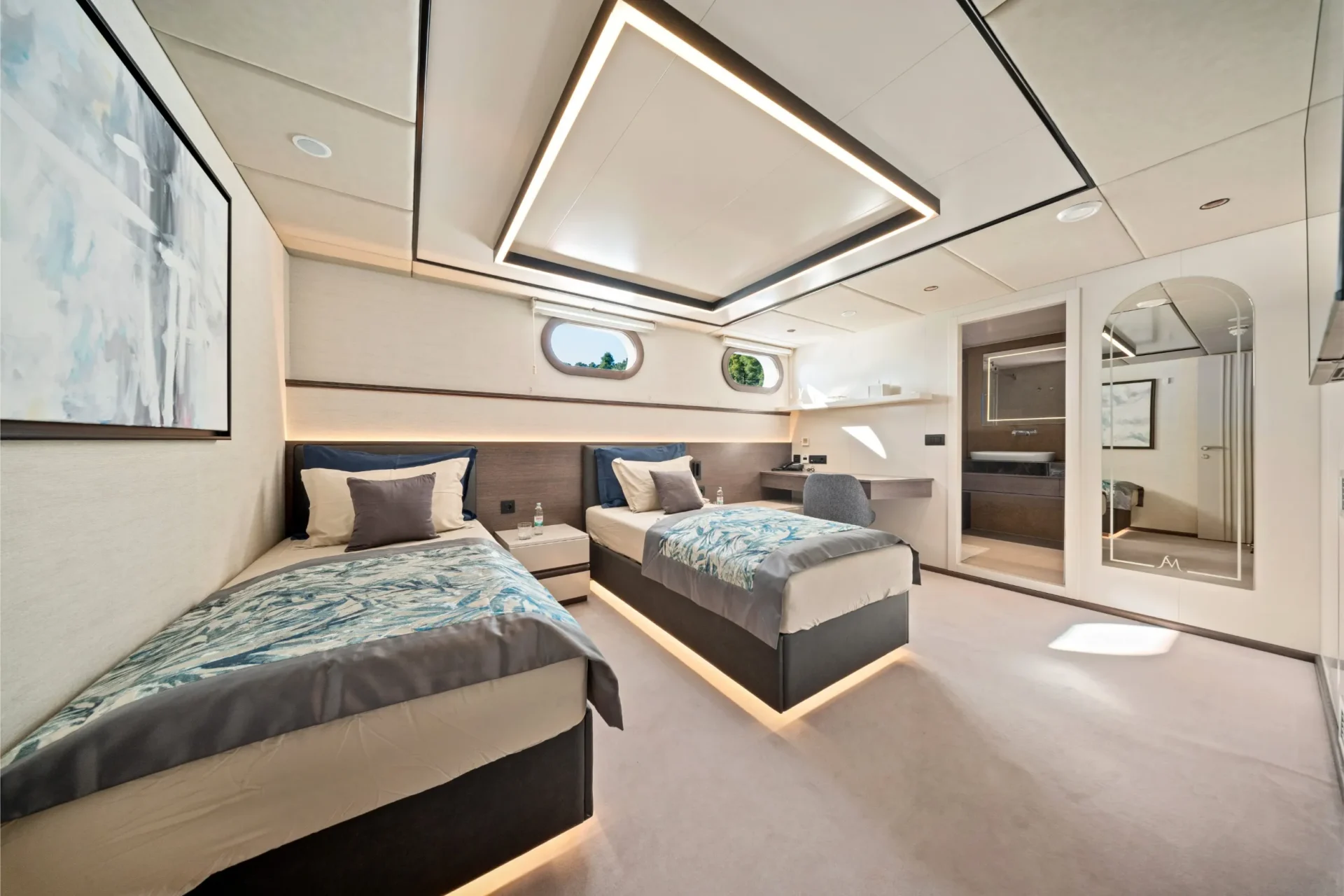 ANIMA MARIS Charter Yacht