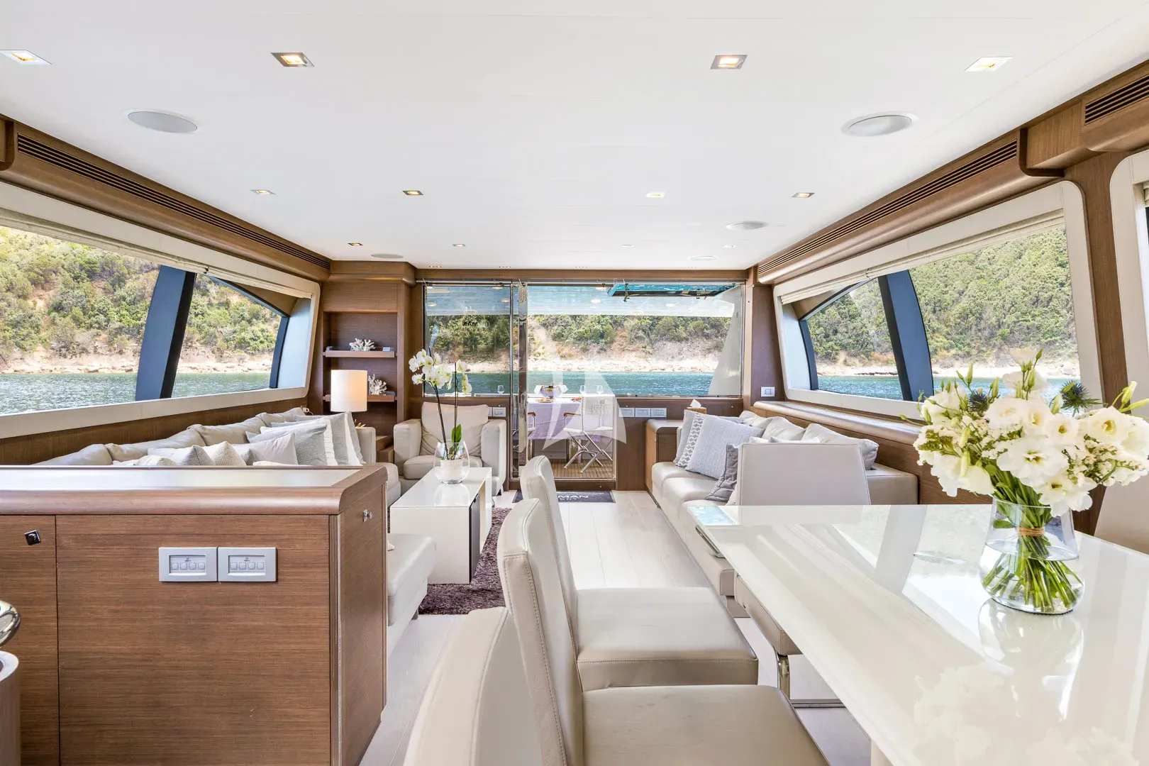 LEON Charter Yacht