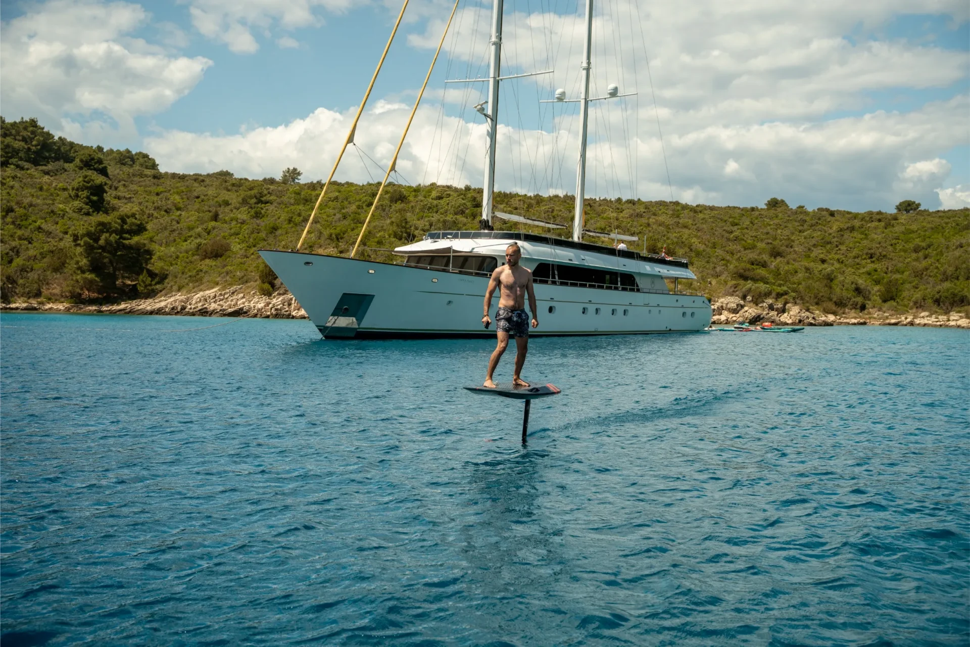 ANIMA MARIS Charter Yacht