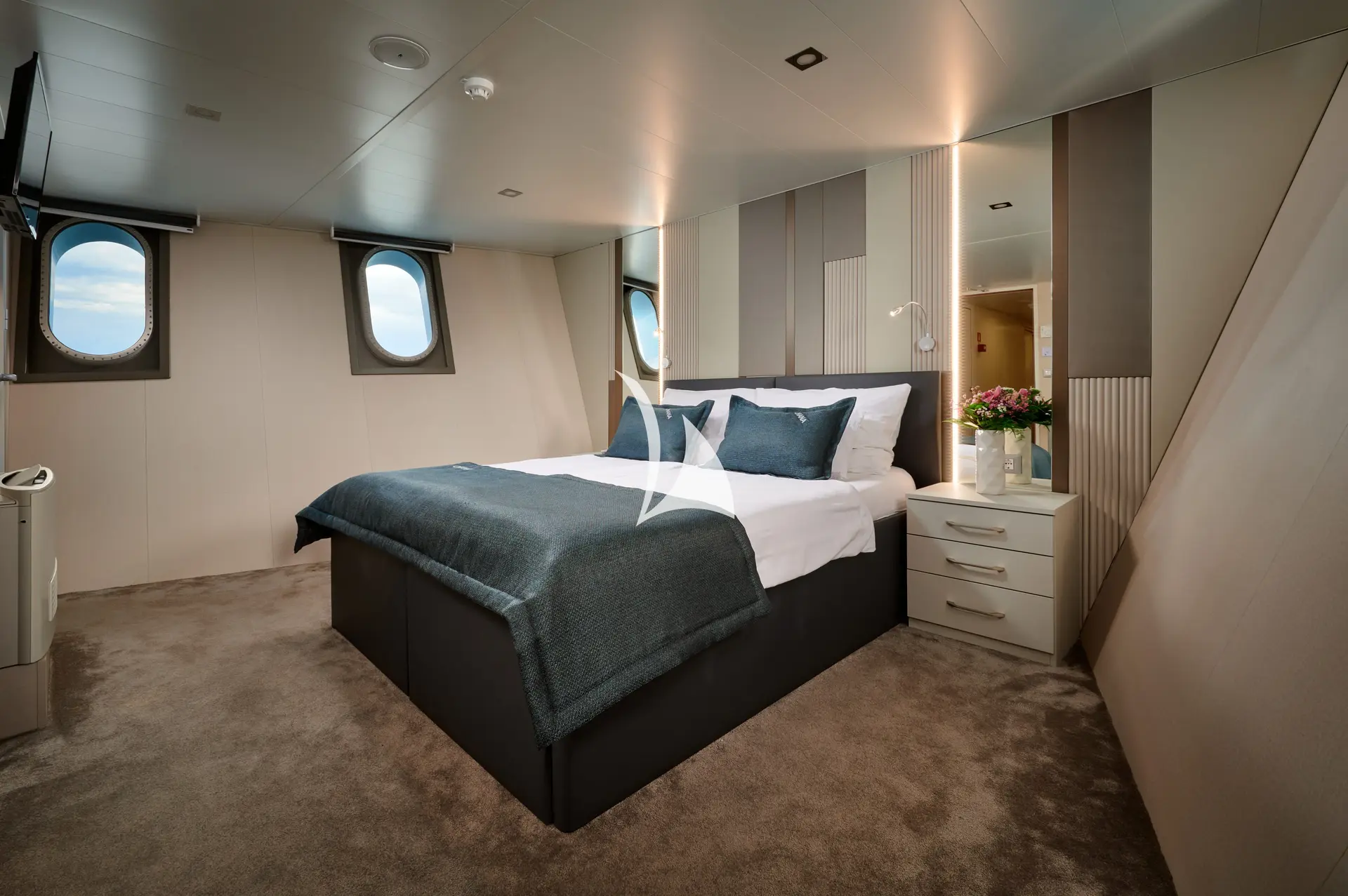 OHANA Charter Yacht