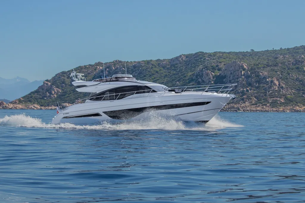 LIDA Charter Yacht