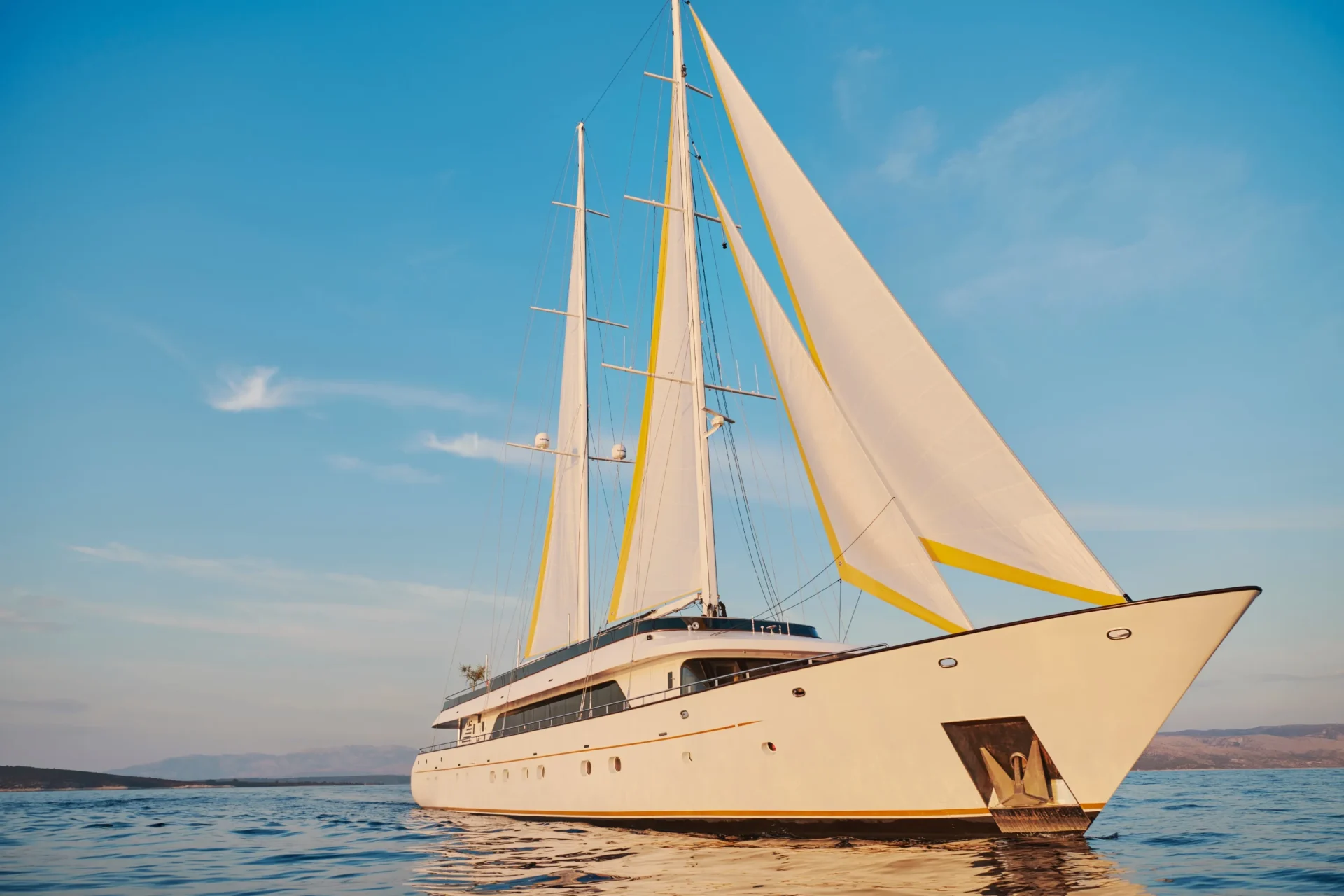 ANIMA MARIS Charter Yacht