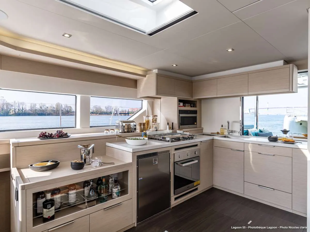 ETERNA Charter Yacht