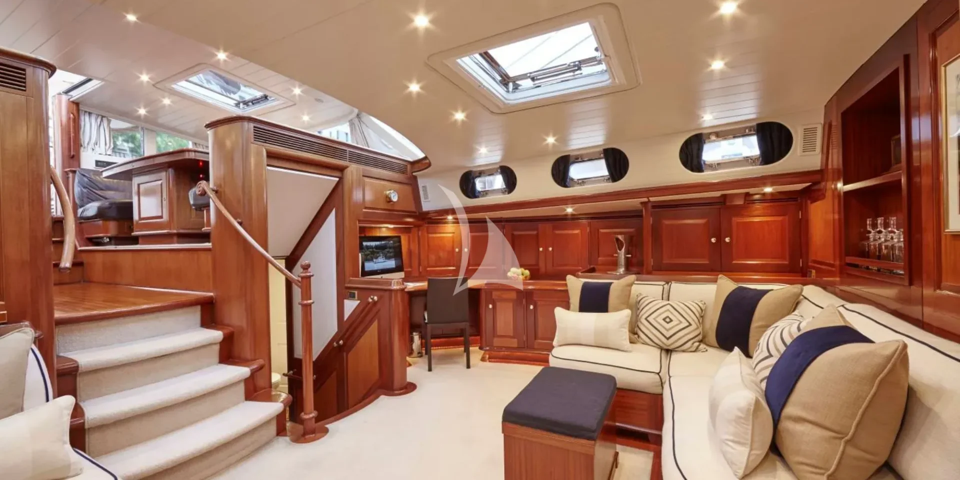 ABUNDANCE Charter Yacht
