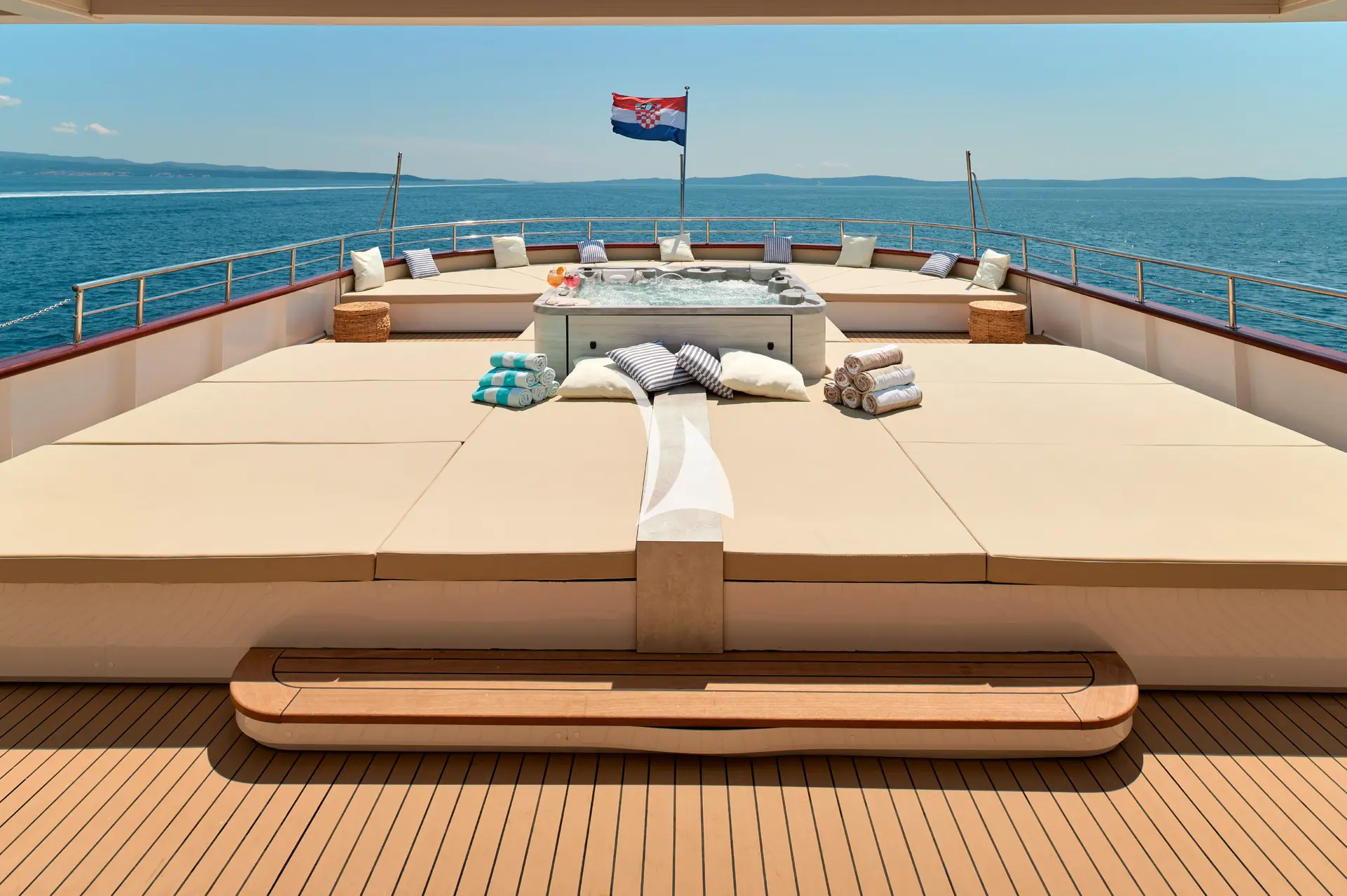 OHANA Charter Yacht