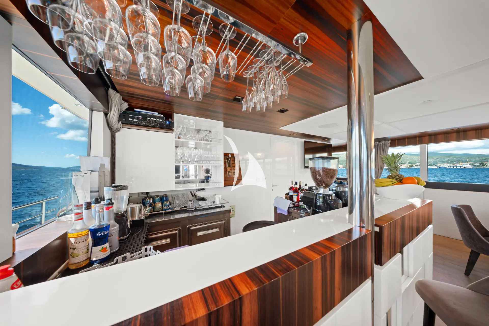 DALMATINO Charter Yacht