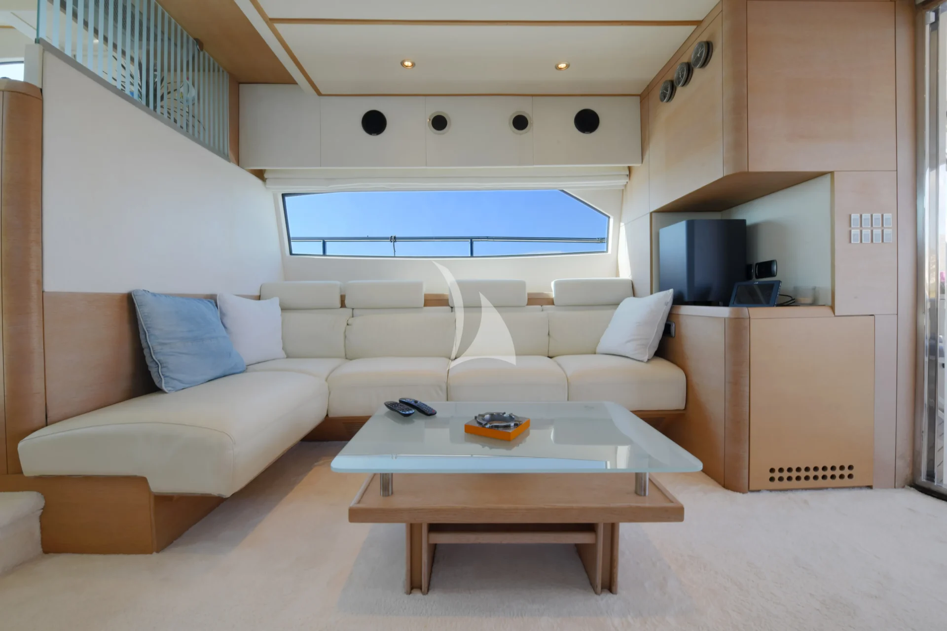 BLUEWAVE Charter Yacht