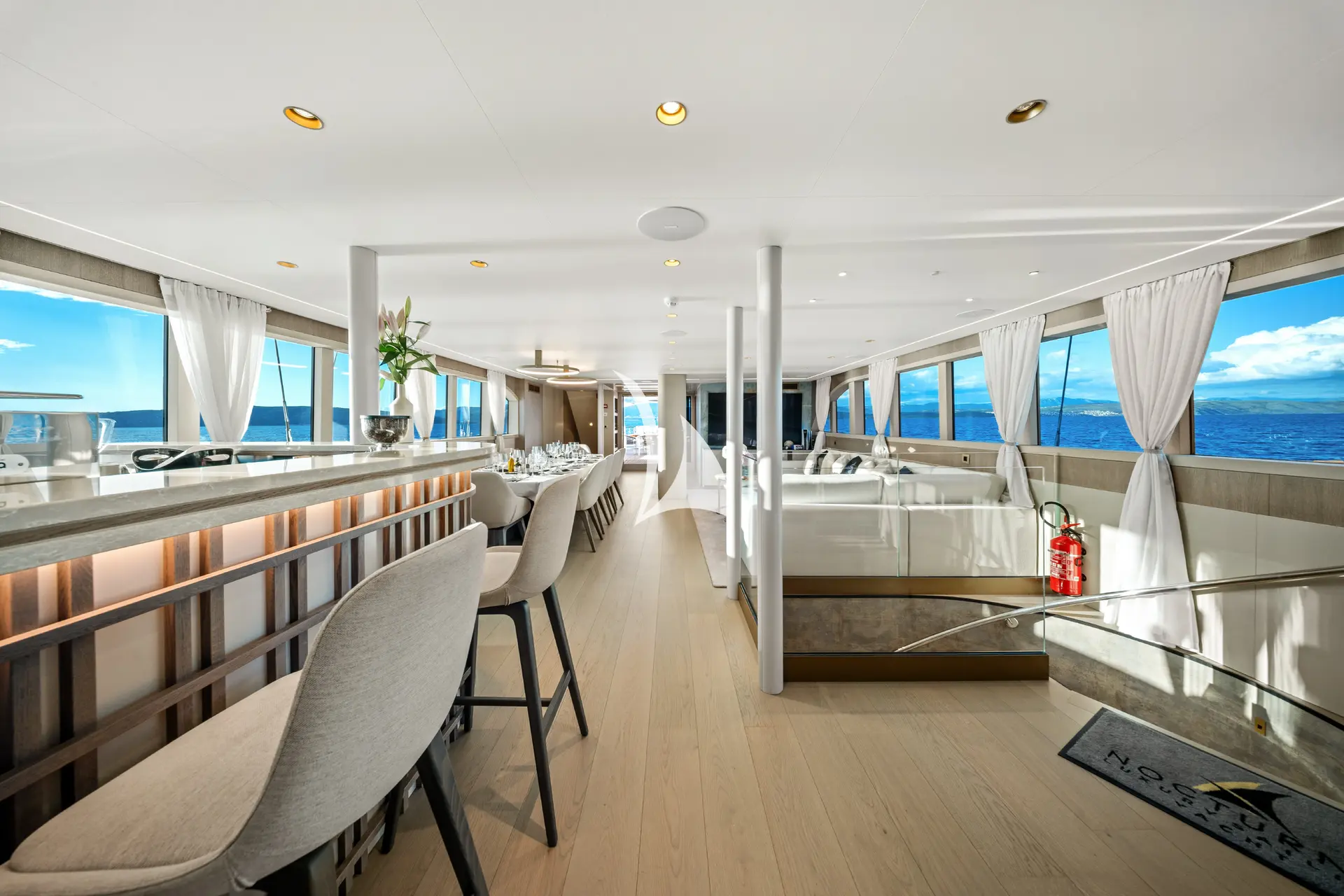 NOCTURNO Charter Yacht