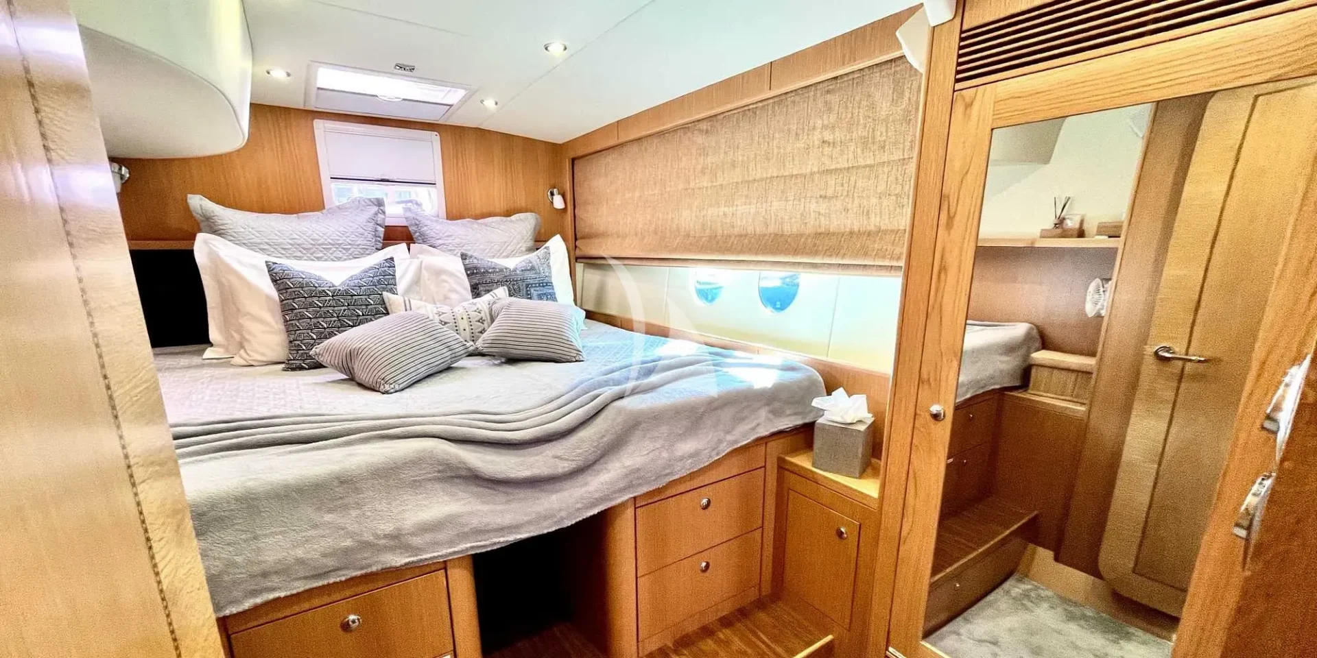 CURANTA CRIDHE Charter Yacht