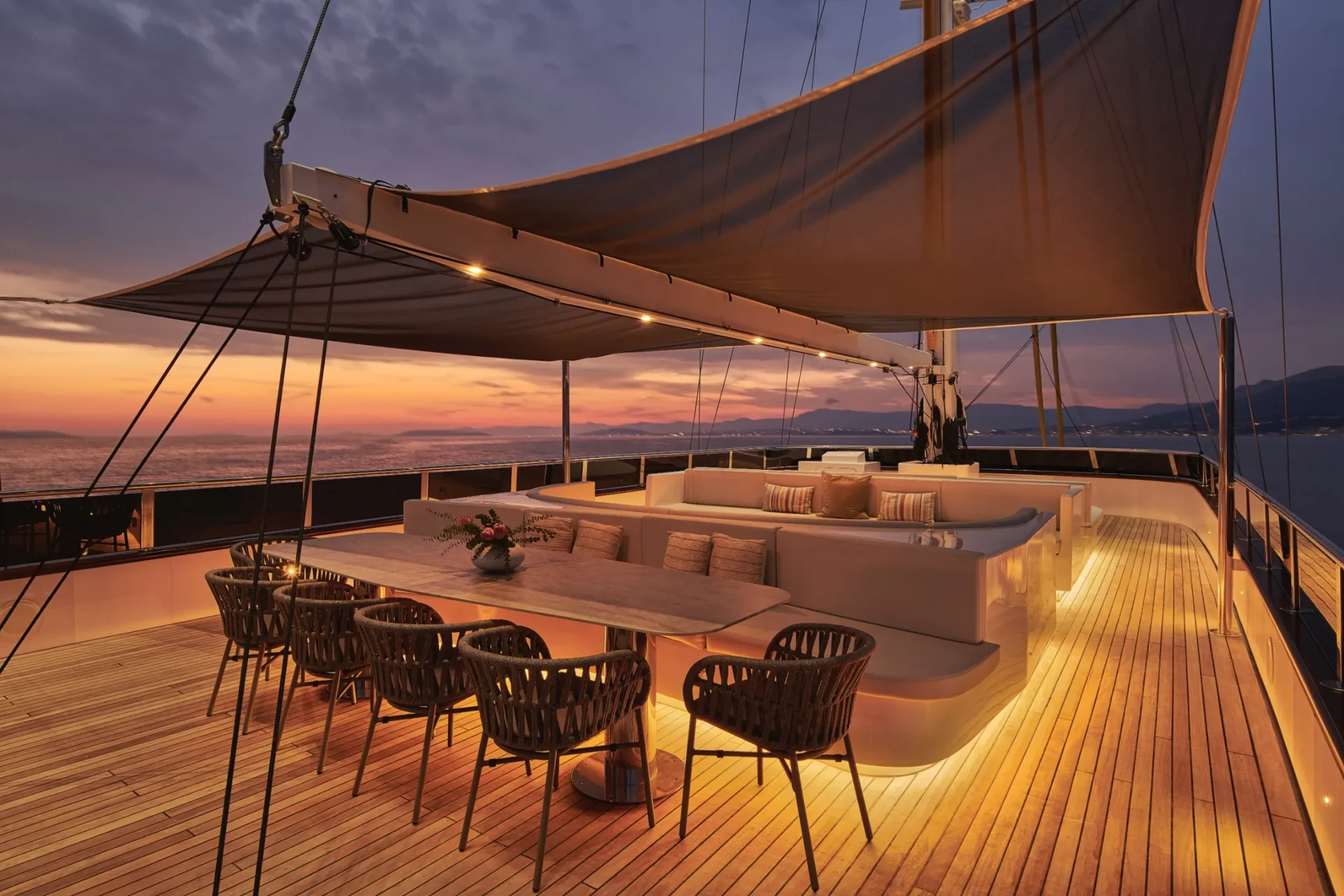 ANIMA MARIS Charter Yacht