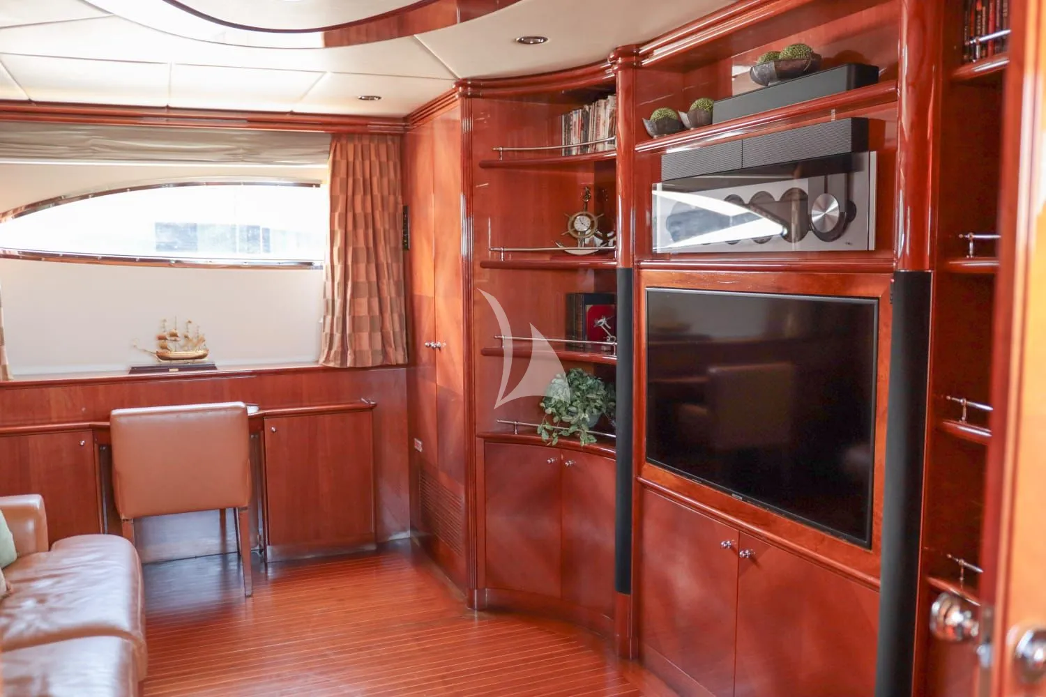 NUMBER JUAN Charter Yacht