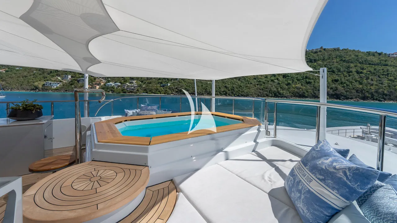 SCOTT FREE Charter Yacht