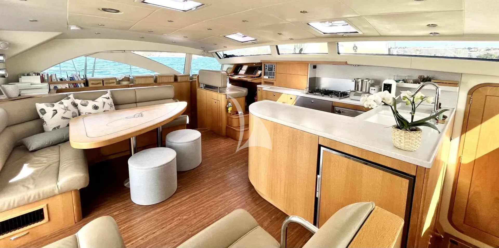 CURANTA CRIDHE Charter Yacht