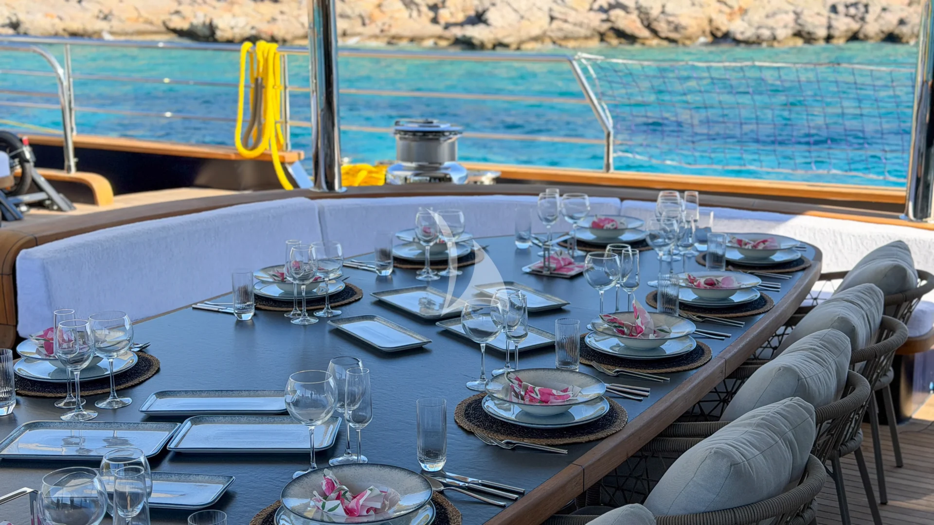 OGUZ KHAN Charter Yacht