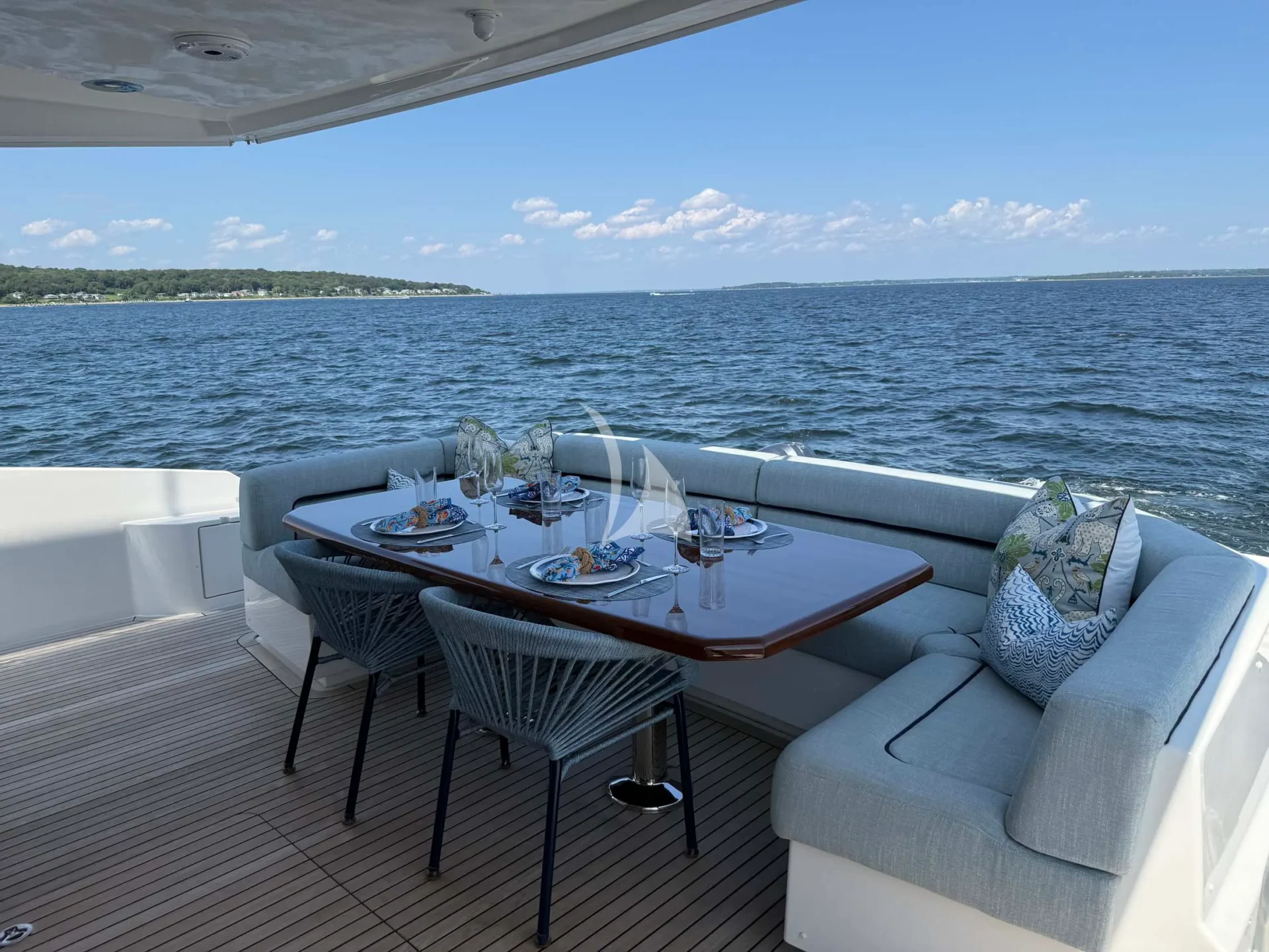 SOUTHERN SKY Charter Yacht