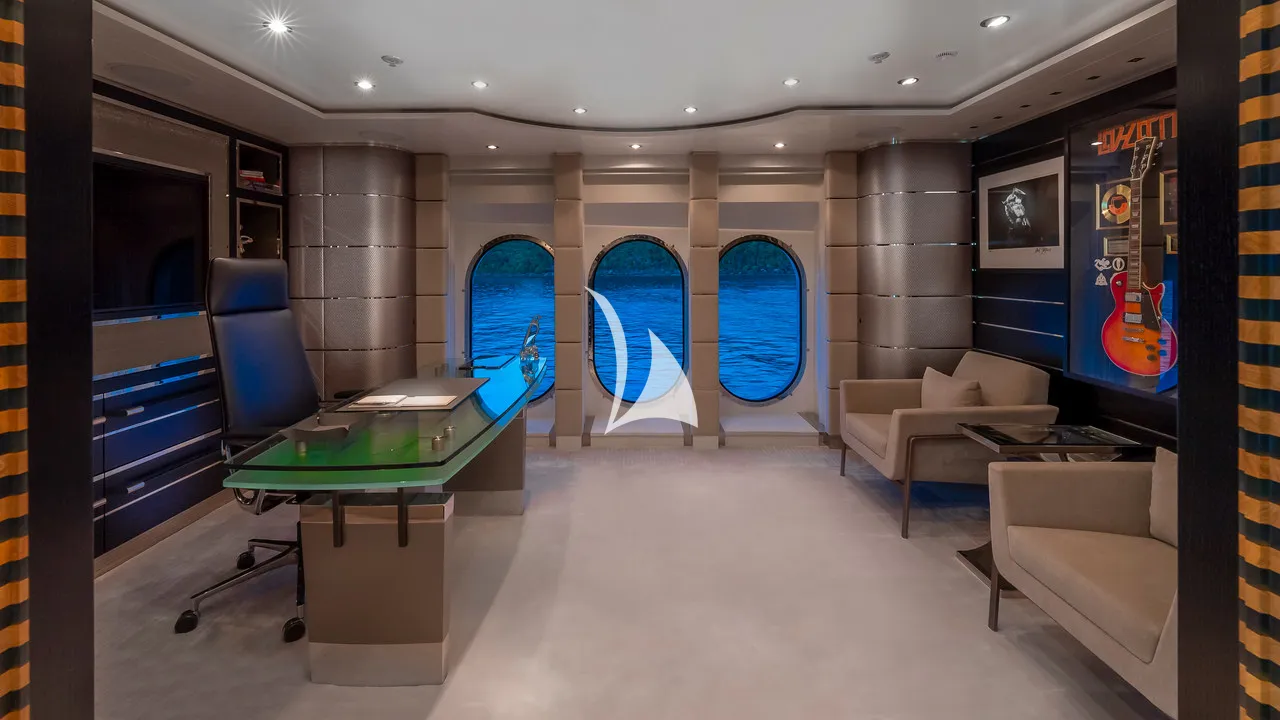 SCOTT FREE Charter Yacht