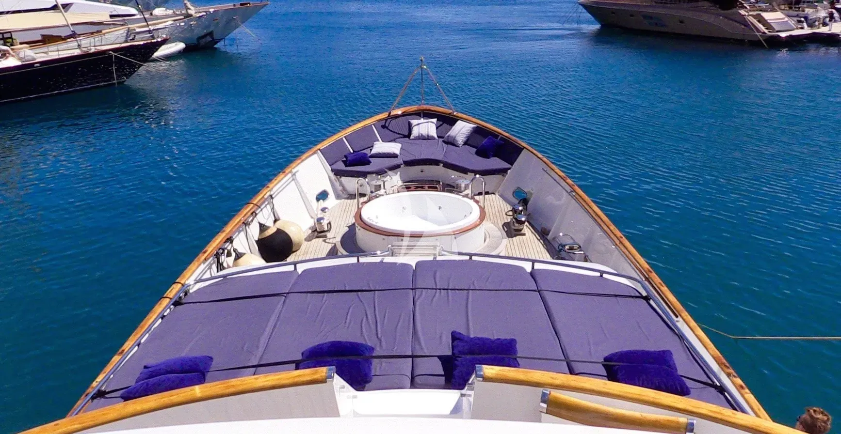 AVA Charter Yacht