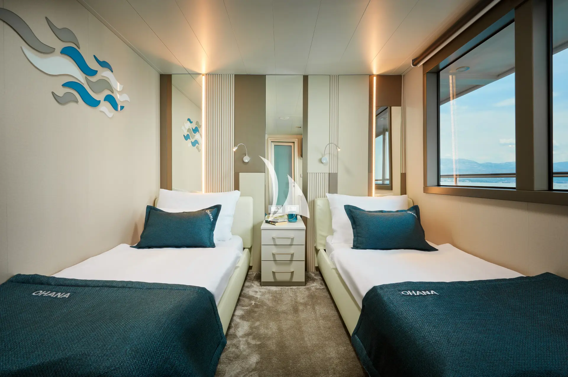OHANA Charter Yacht