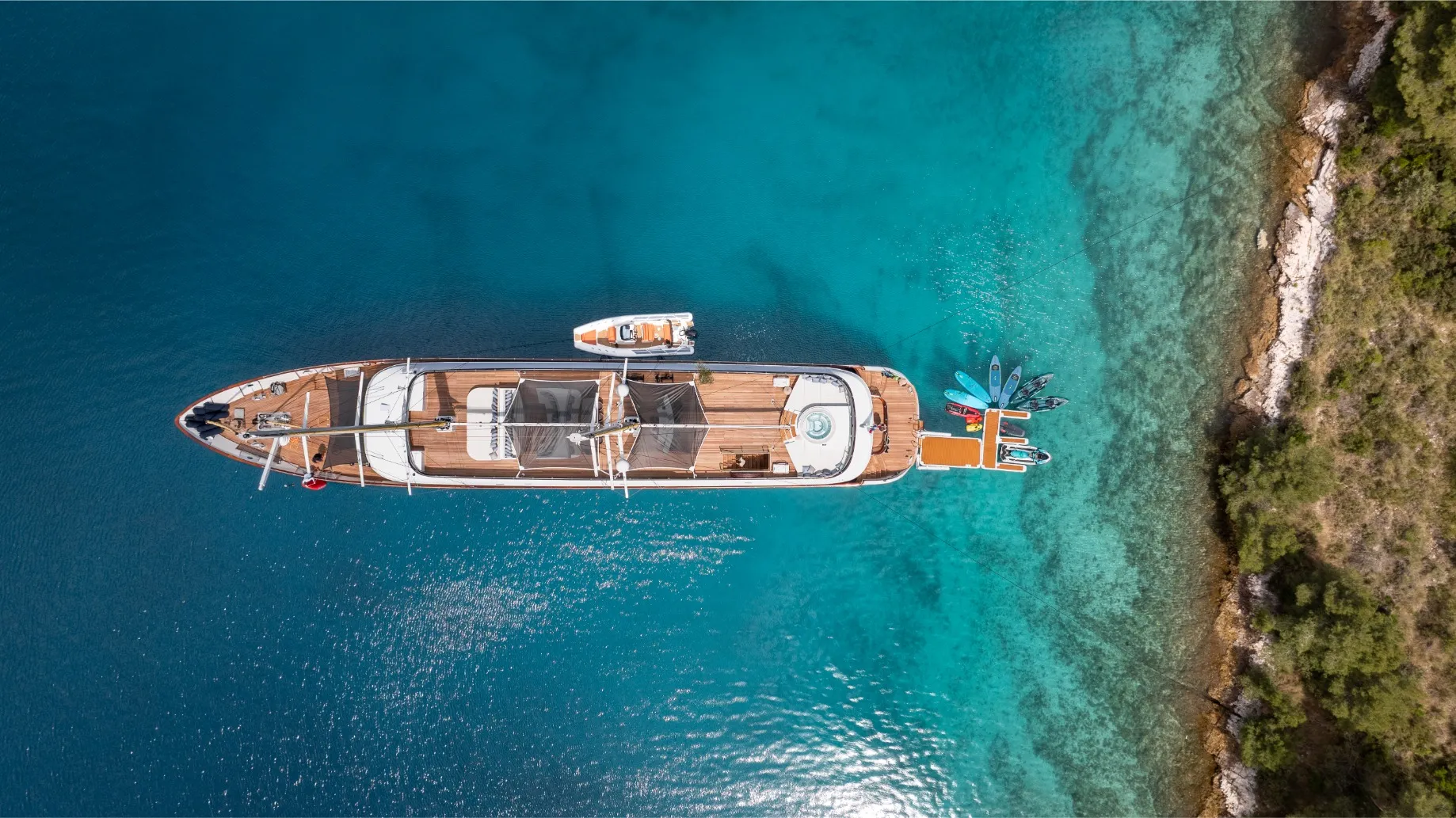 ANIMA MARIS Charter Yacht