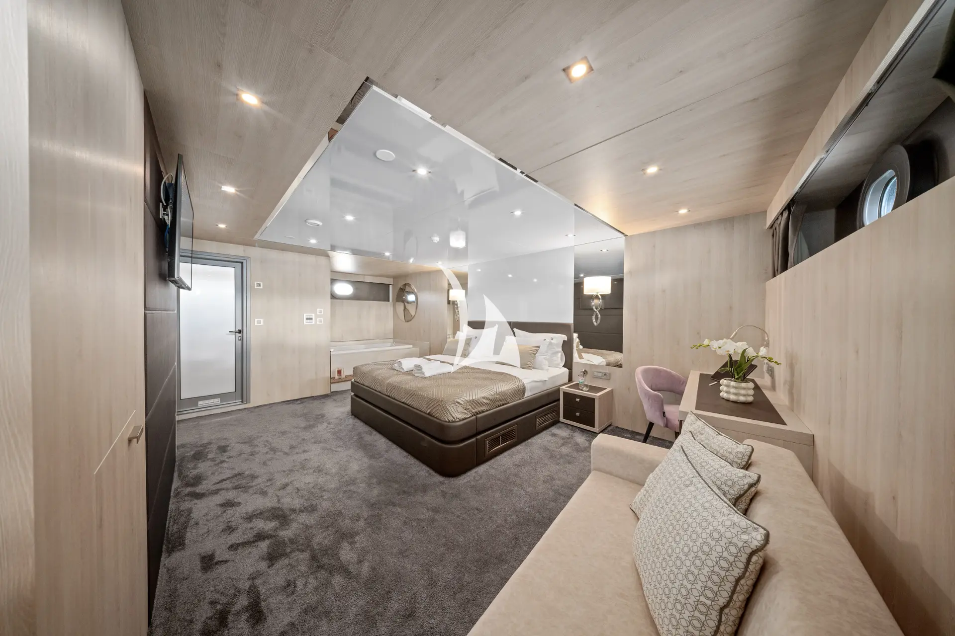 DALMATINO Charter Yacht