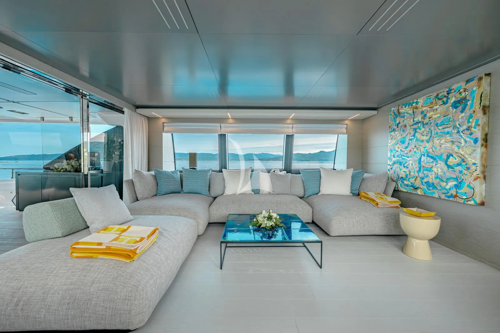 BIZMAN Charter Yacht