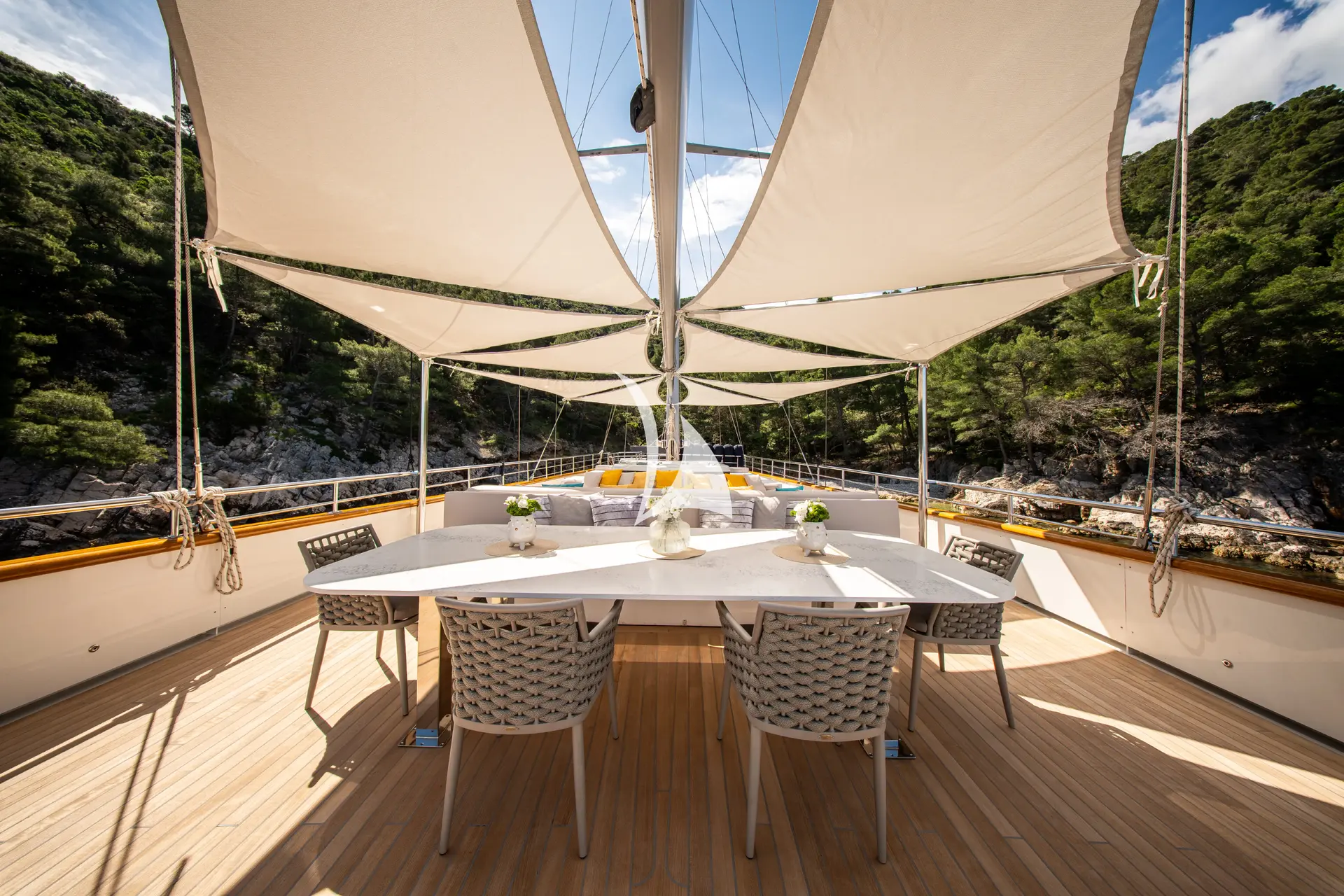 DALMATINO Charter Yacht