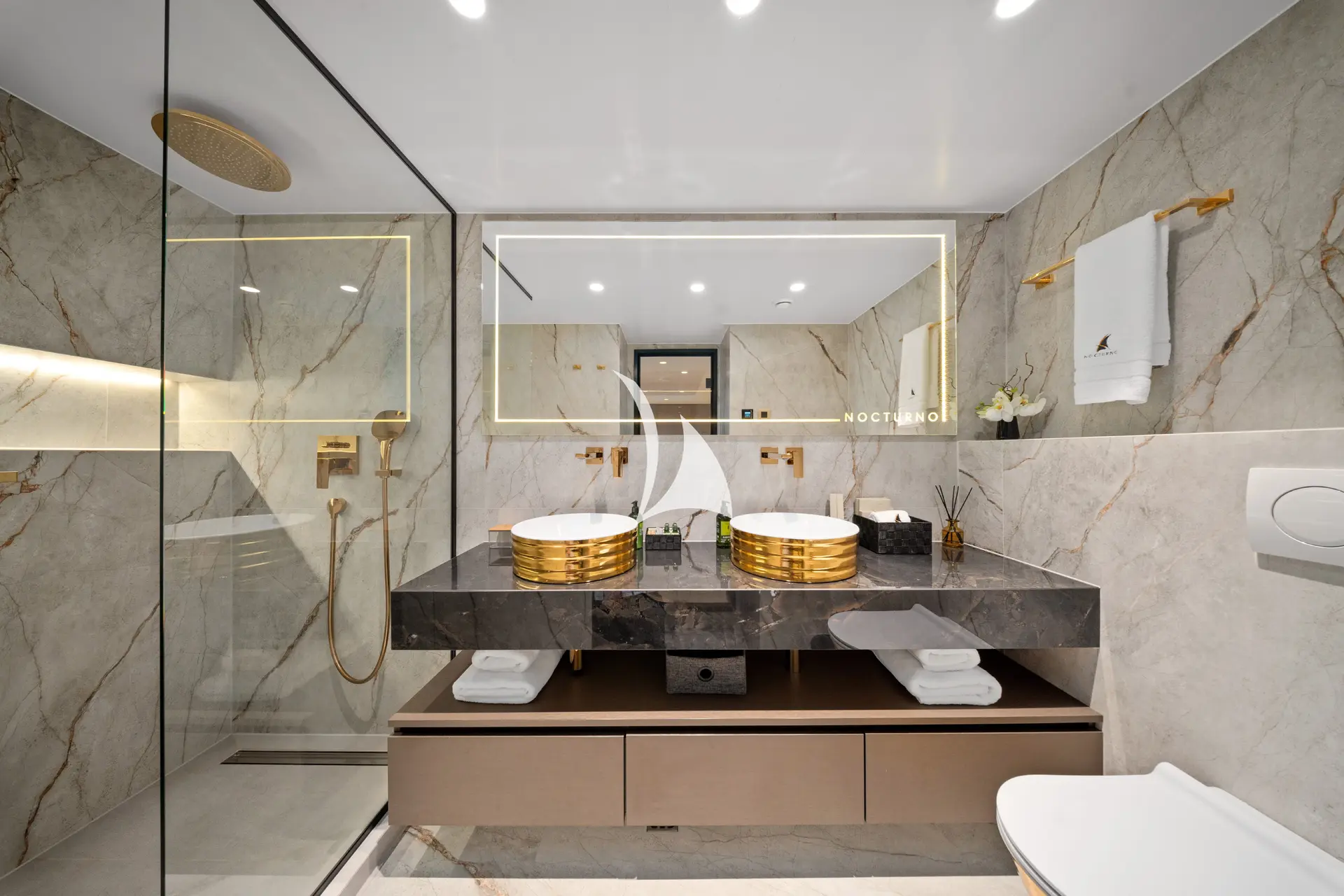 NOCTURNO Charter Yacht