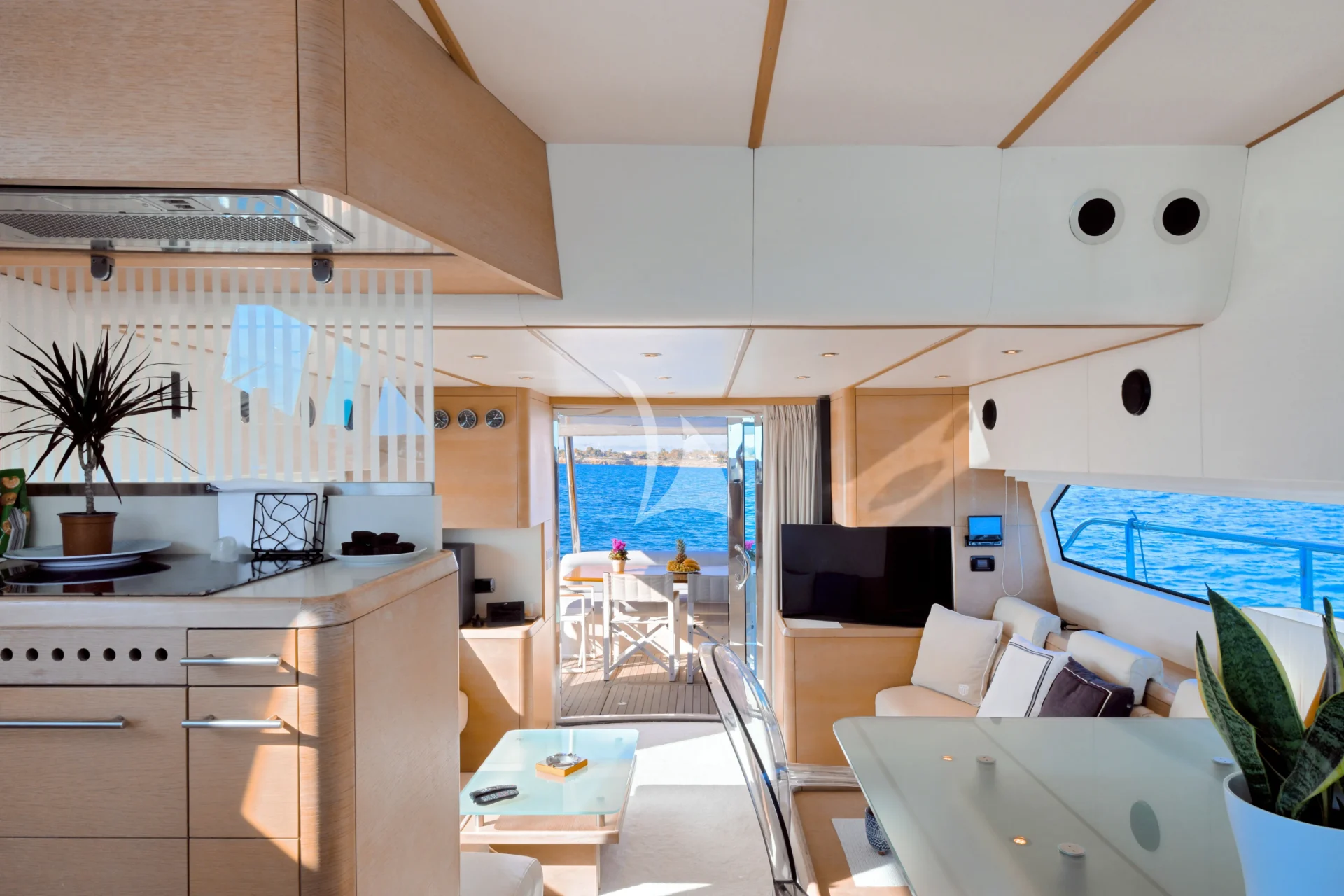 BLUEWAVE Charter Yacht