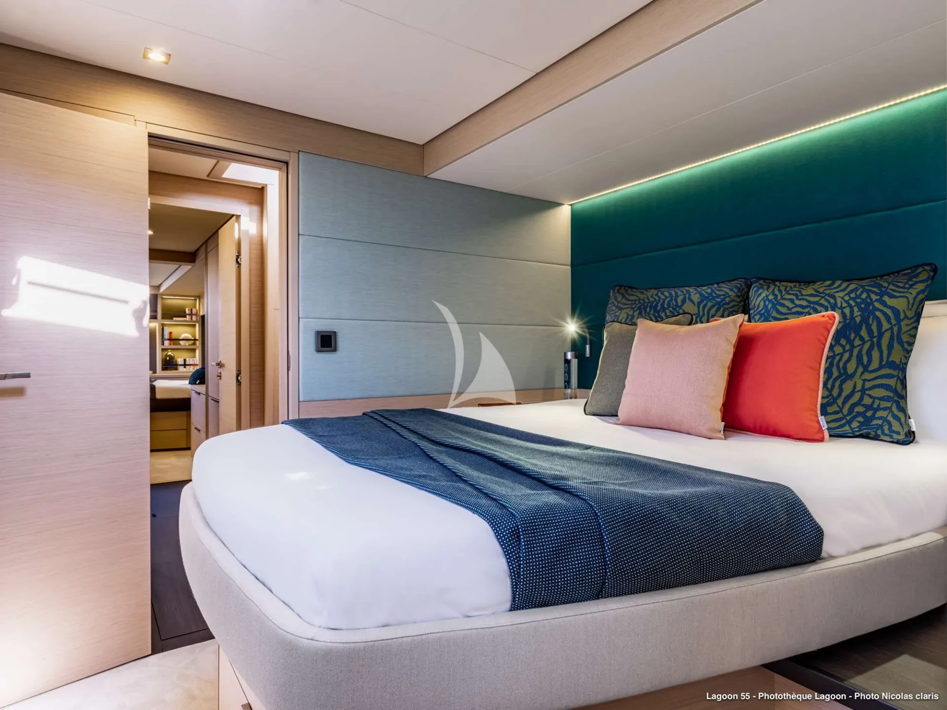 MILLENIUM Charter Yacht