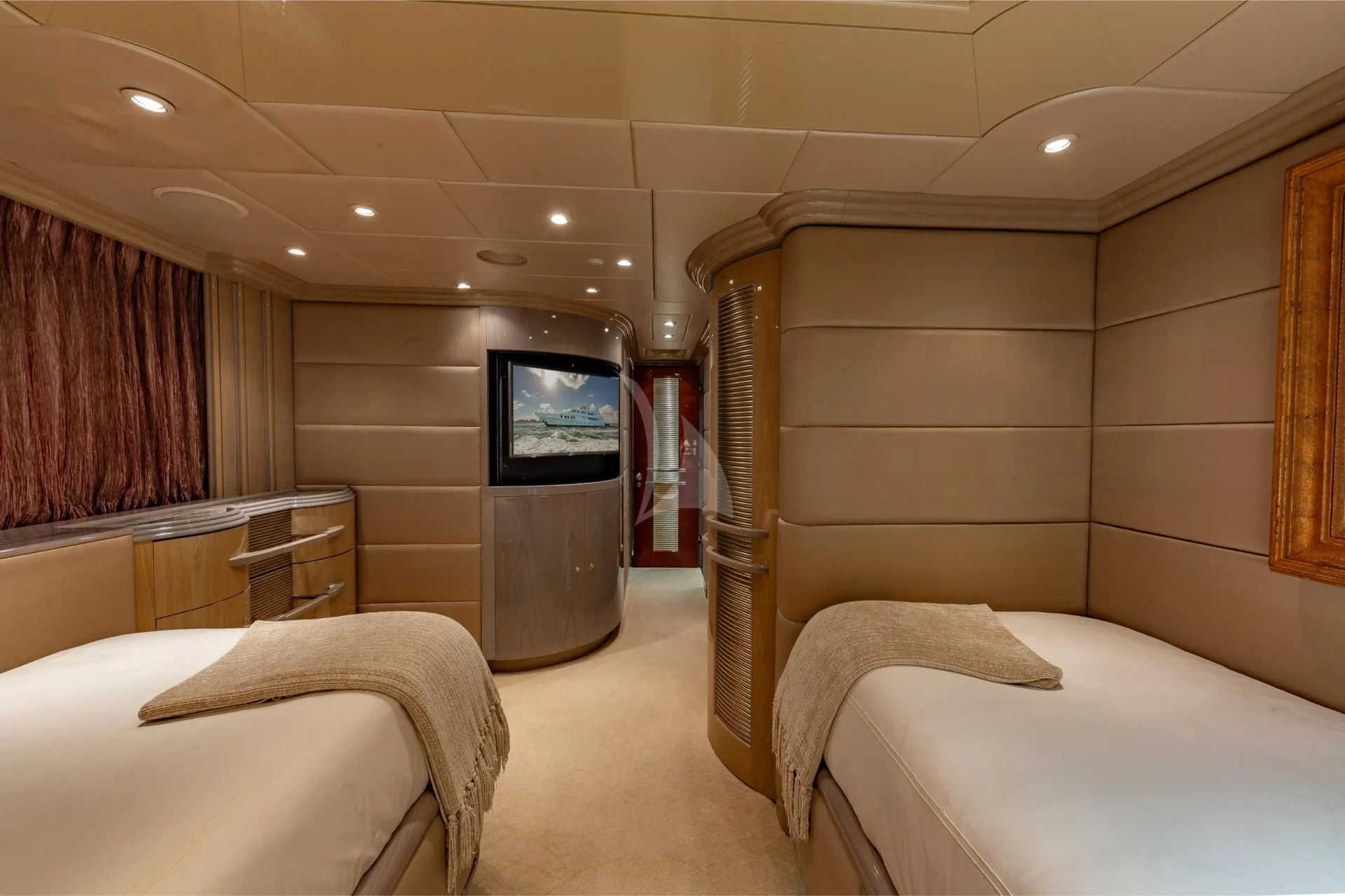 I LOVE THIS BOAT Charter Yacht