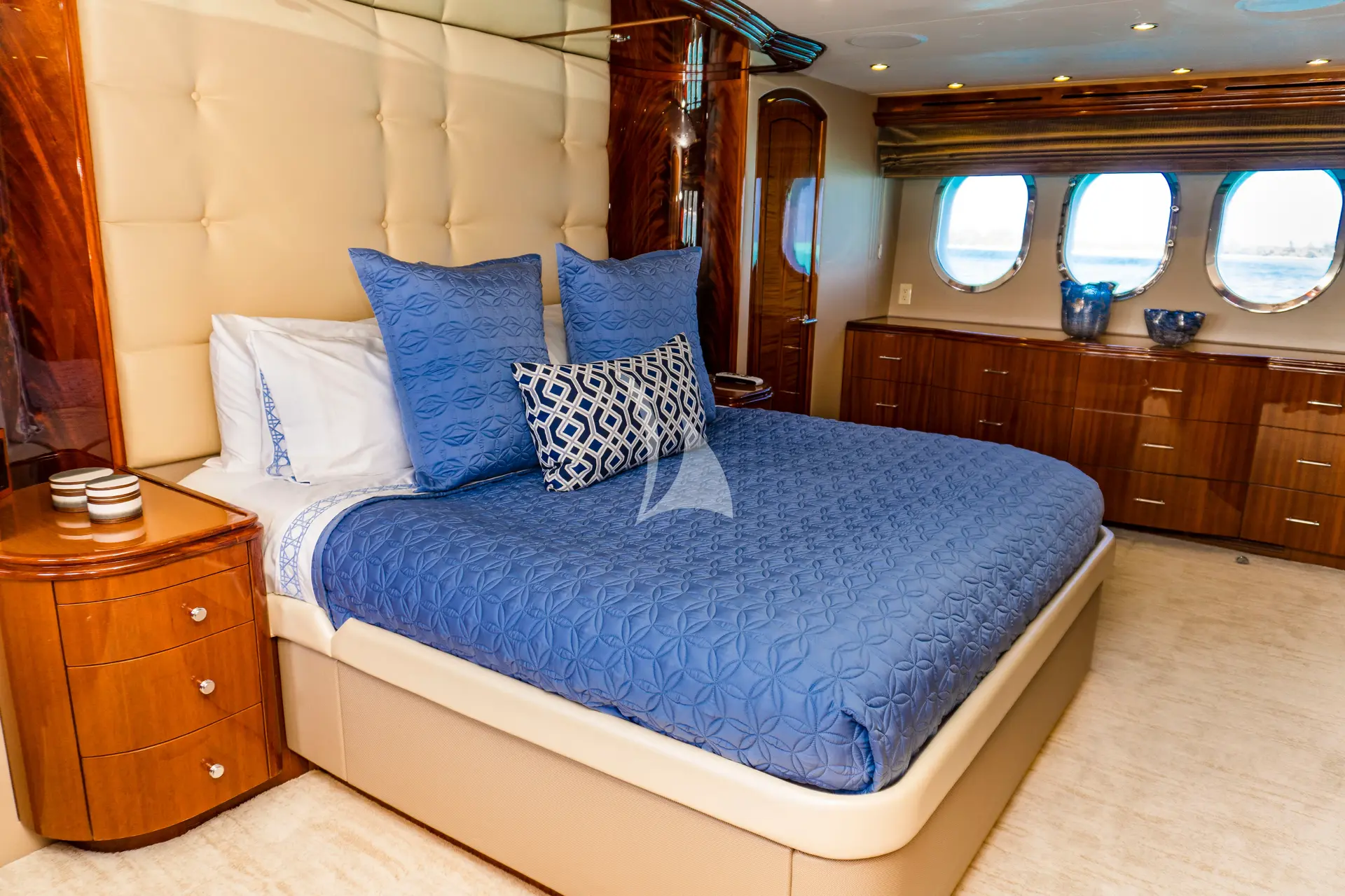 GAIL FORCE II Charter Yacht