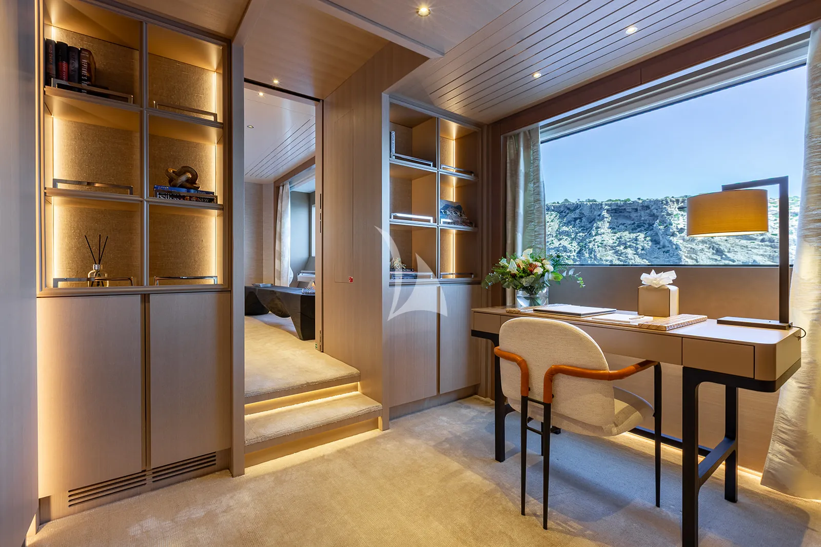 PAPER MOON Charter Yacht