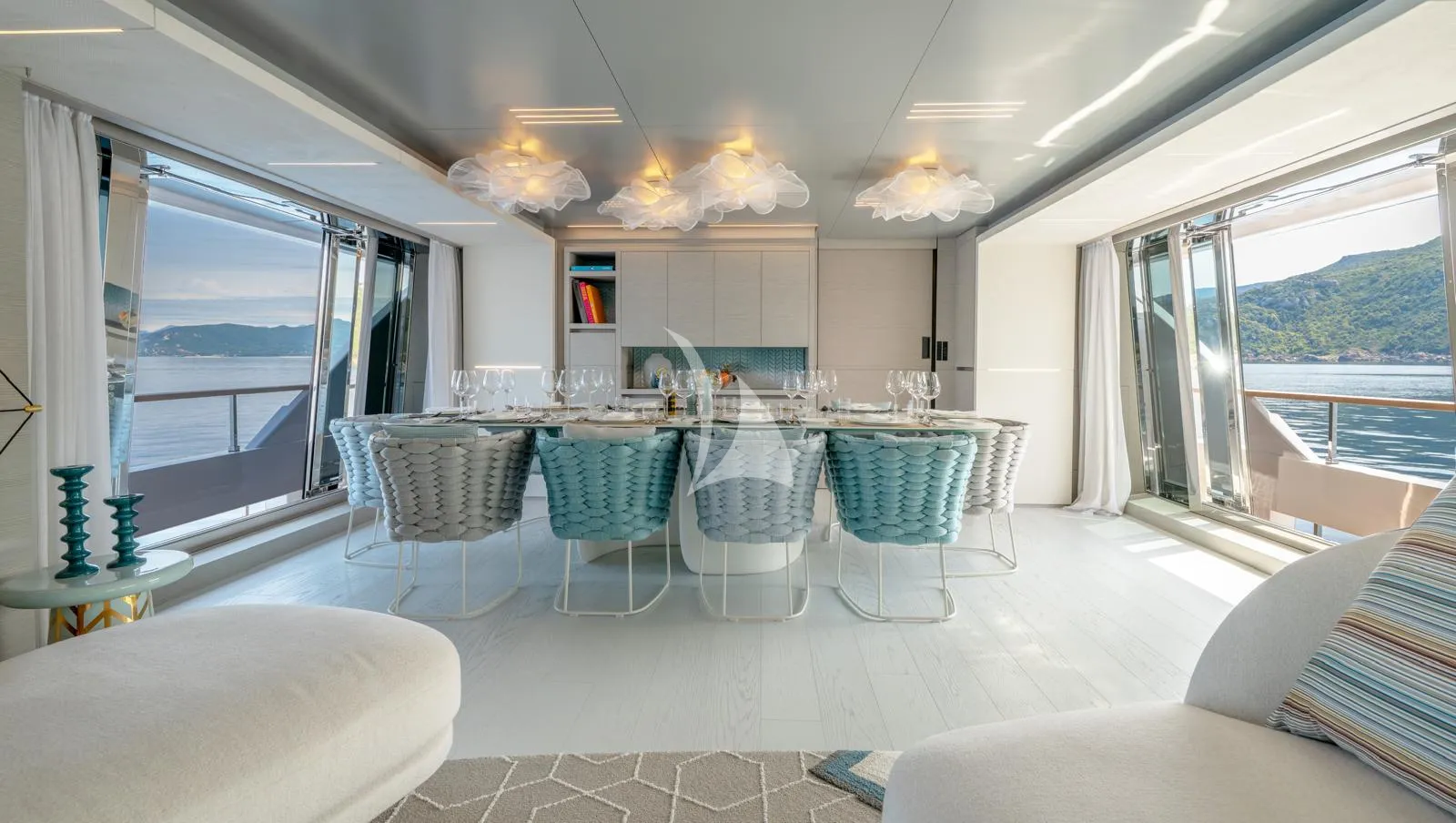BIZMAN Charter Yacht