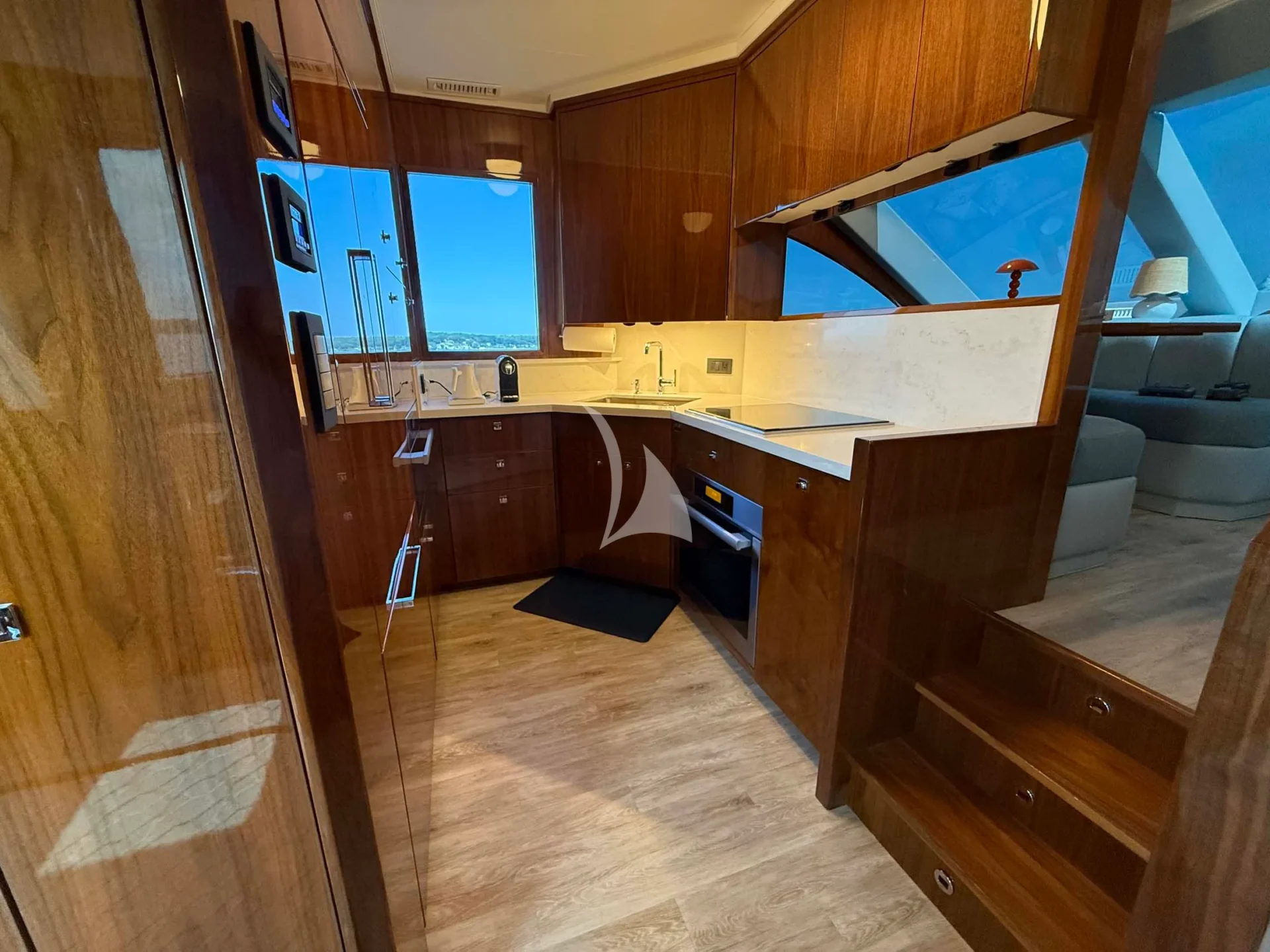 SOUTHERN SKY Charter Yacht