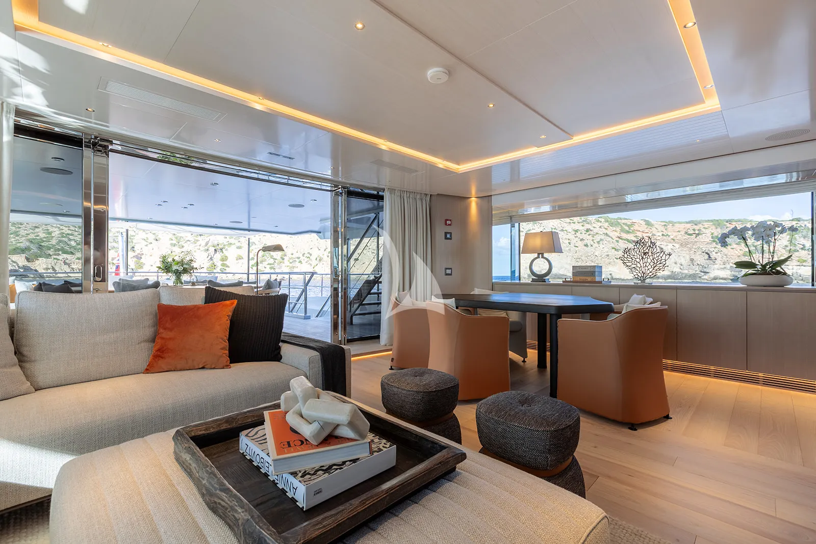 PAPER MOON Charter Yacht
